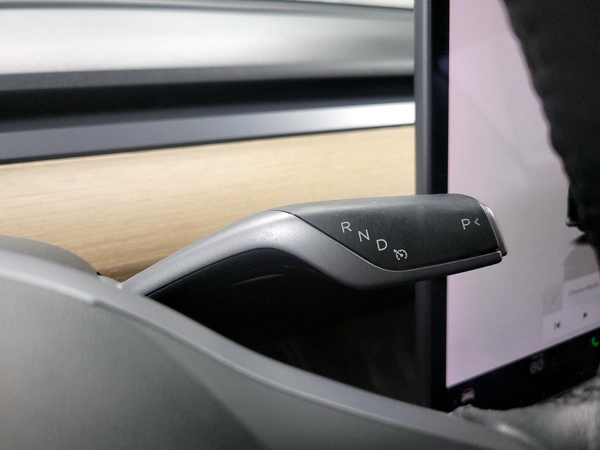 Thumbnail: 2022 Tesla Model 3 - 16