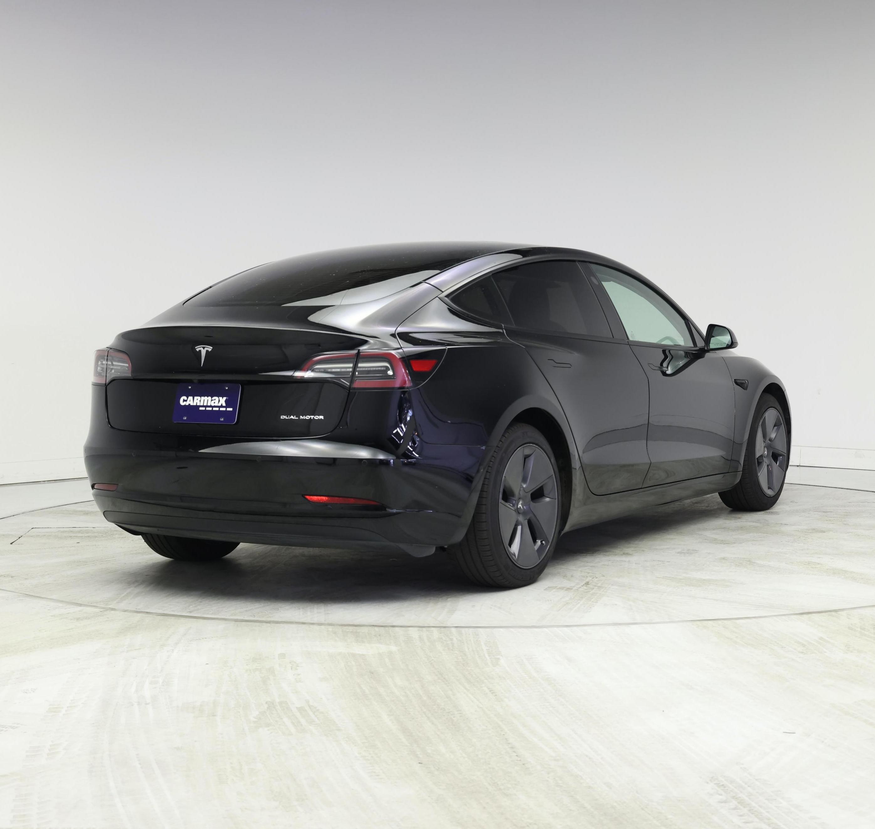 Thumbnail: 2022 Tesla Model 3 - 8