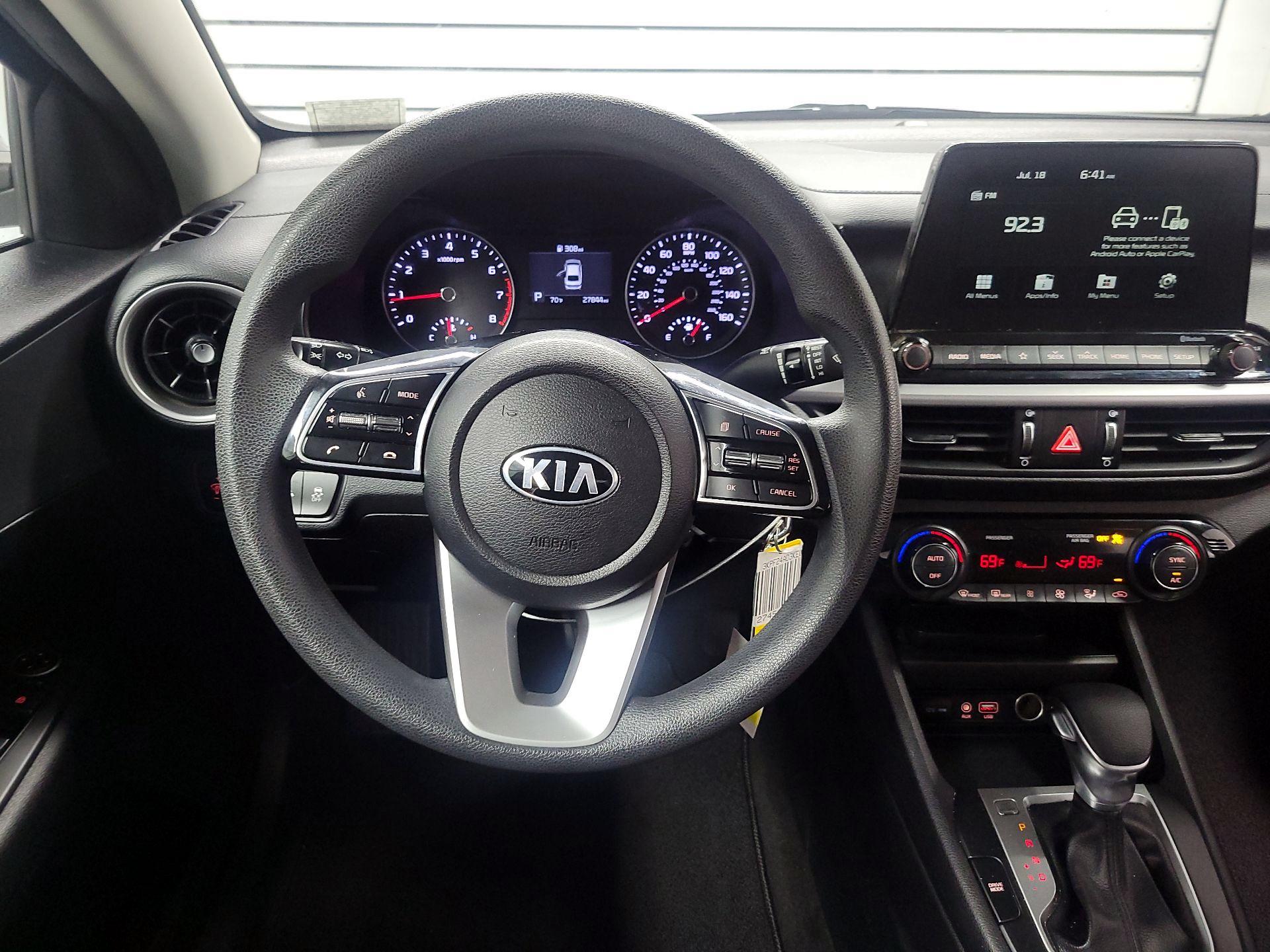 Thumbnail: 2019 Kia Forte - 10
