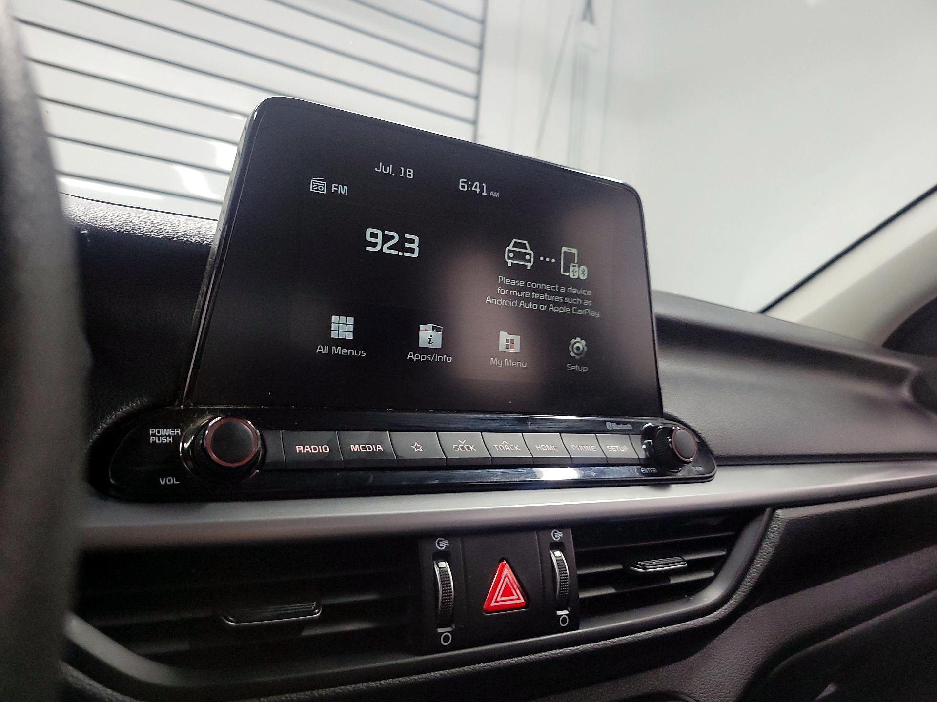 Thumbnail: 2019 Kia Forte - 15