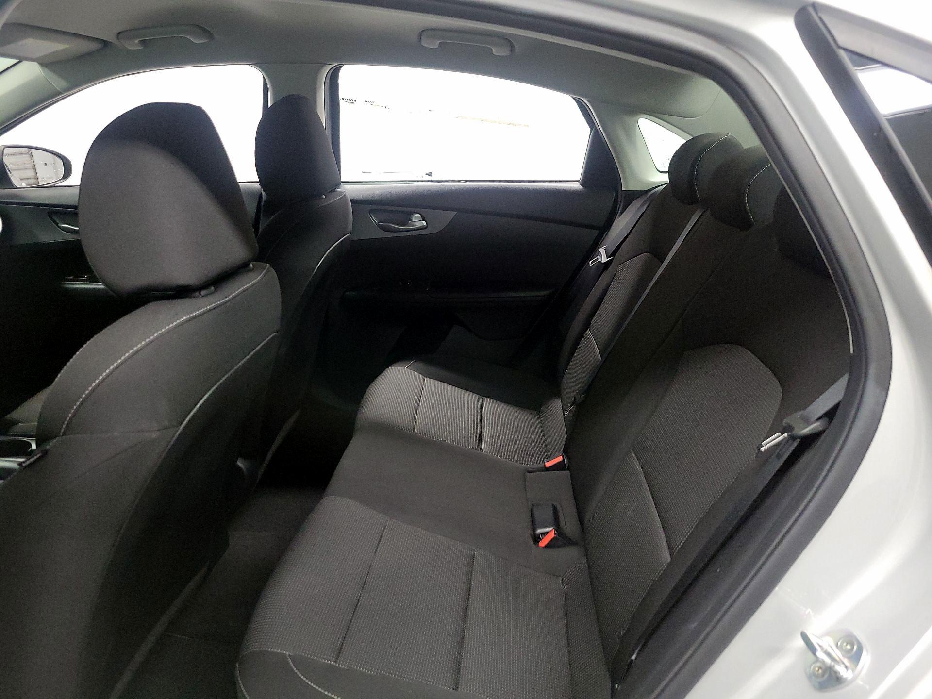 Thumbnail: 2019 Kia Forte - 19