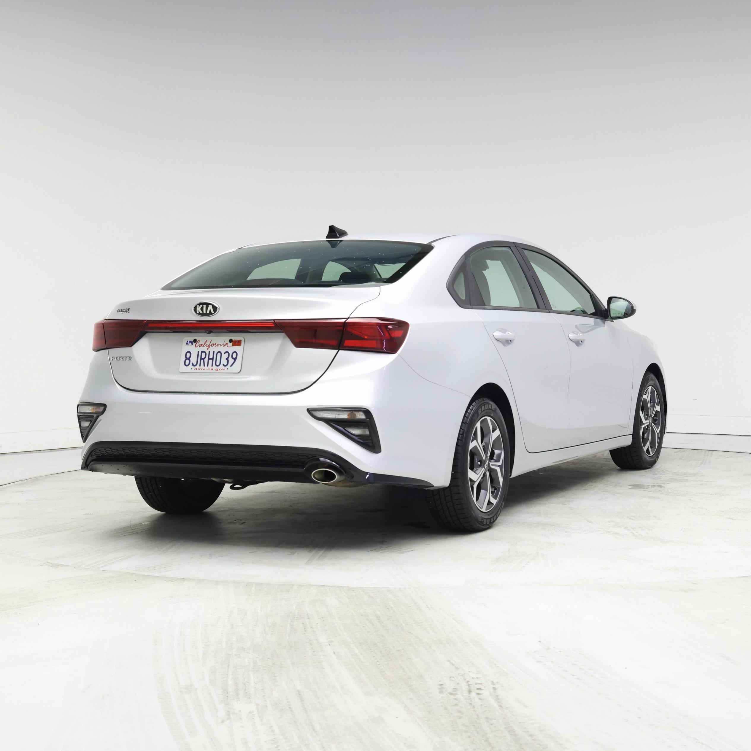 Thumbnail: 2019 Kia Forte - 8