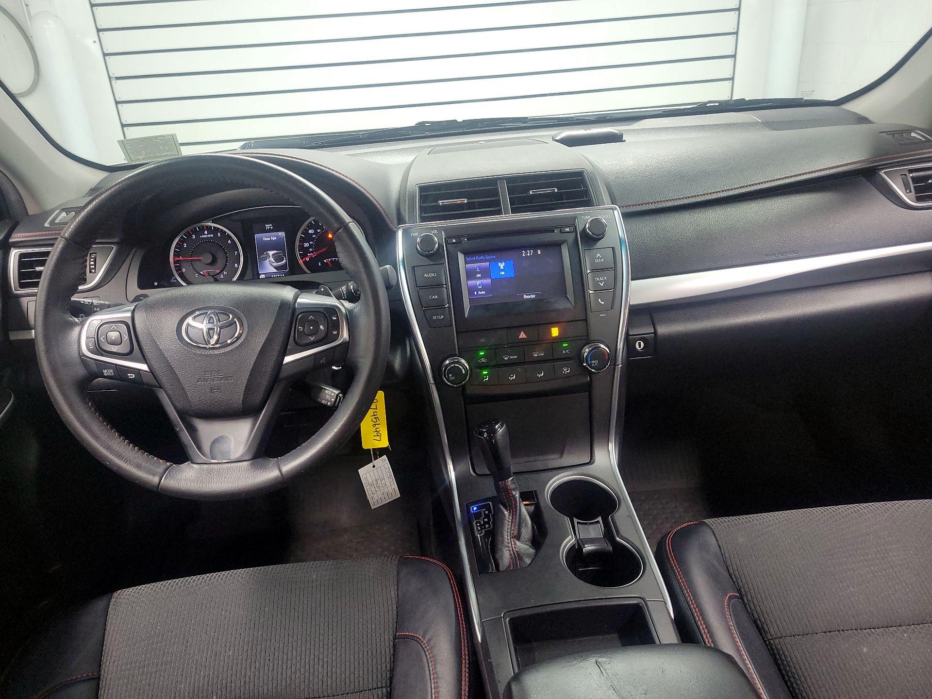 Thumbnail: 2017 Toyota Camry - 9