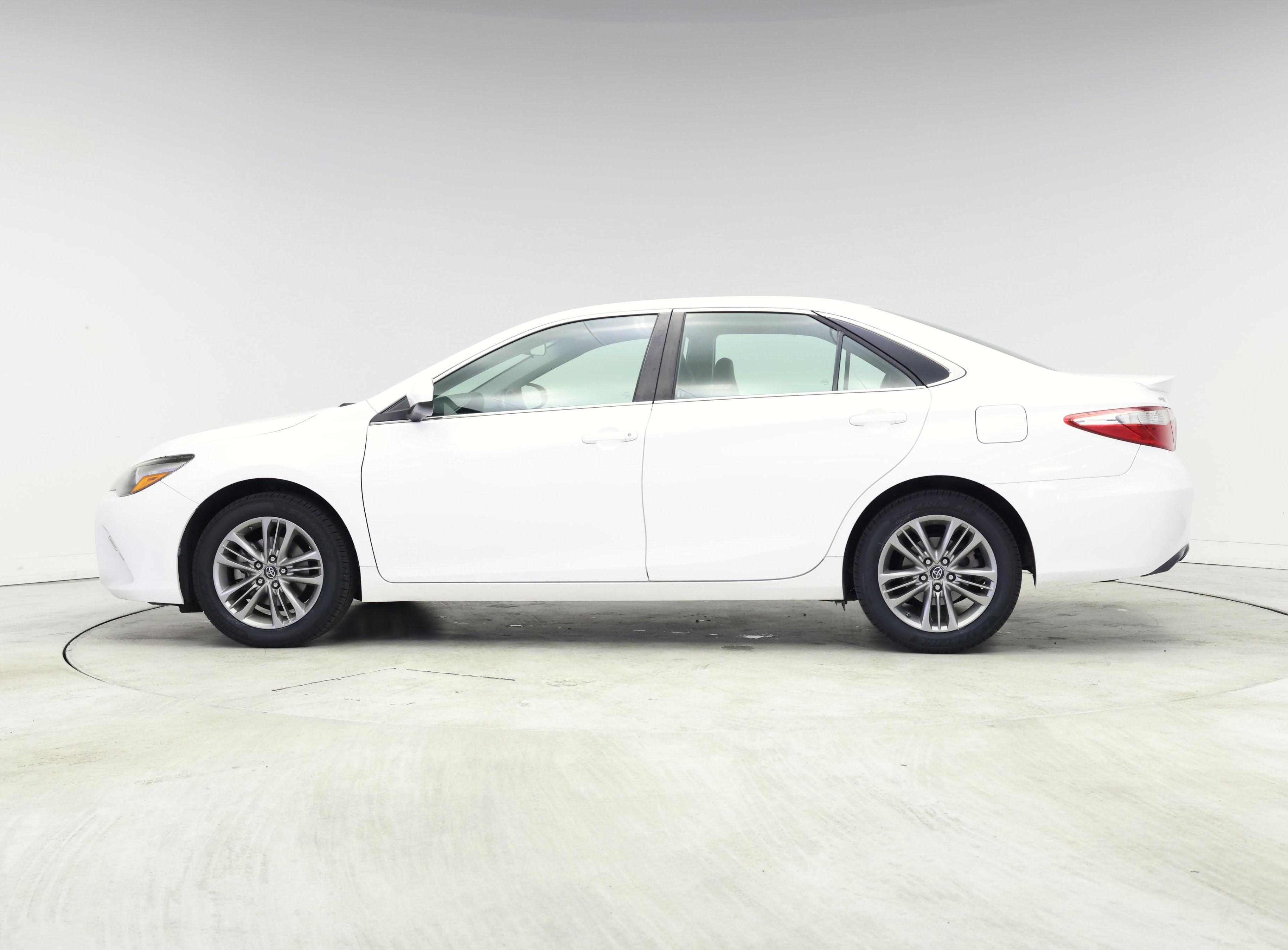 Thumbnail: 2017 Toyota Camry - 3