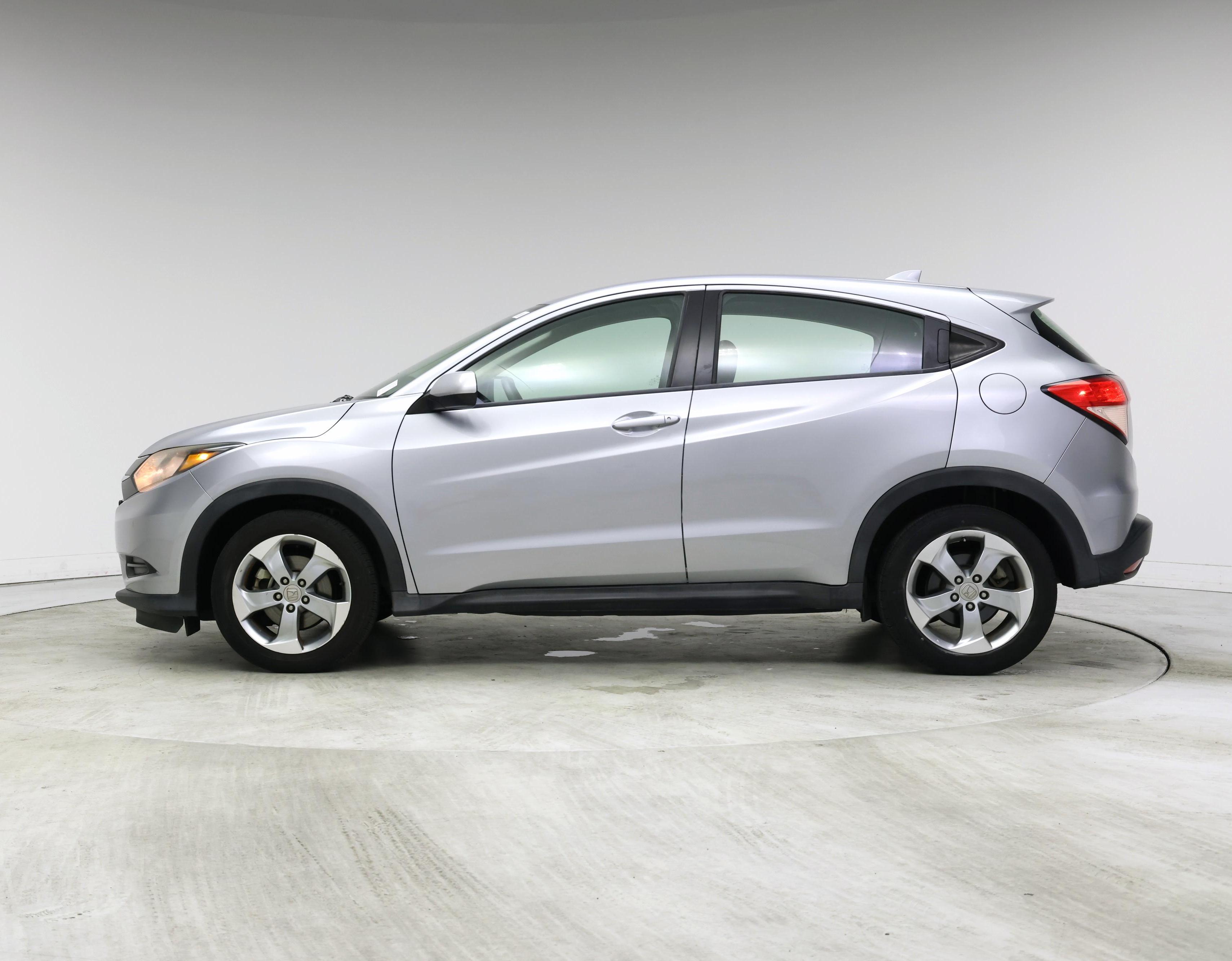 Thumbnail: 2017 Honda HR-V - 3