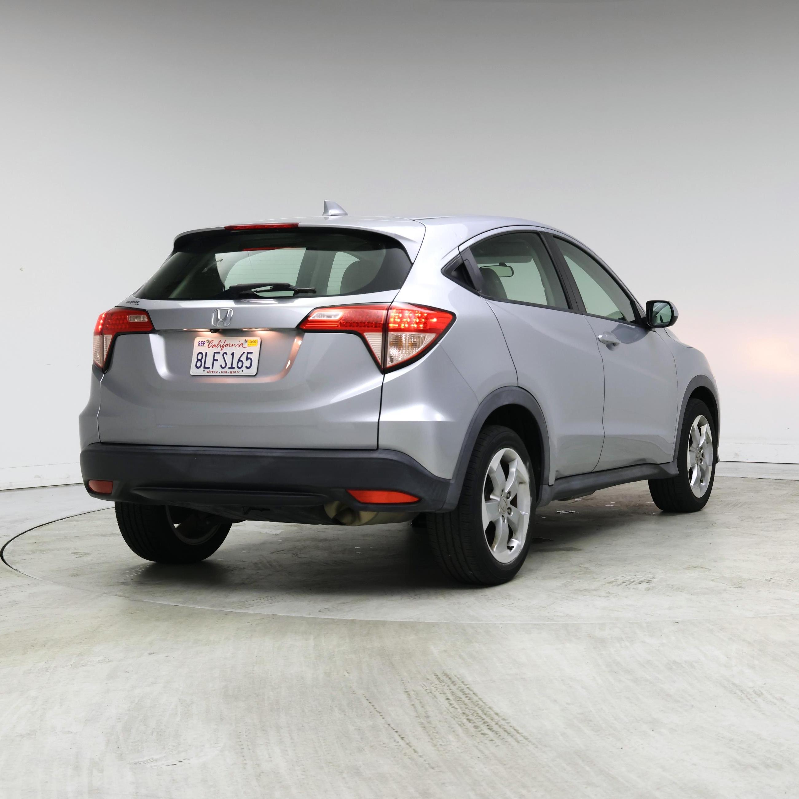 Thumbnail: 2017 Honda HR-V - 8