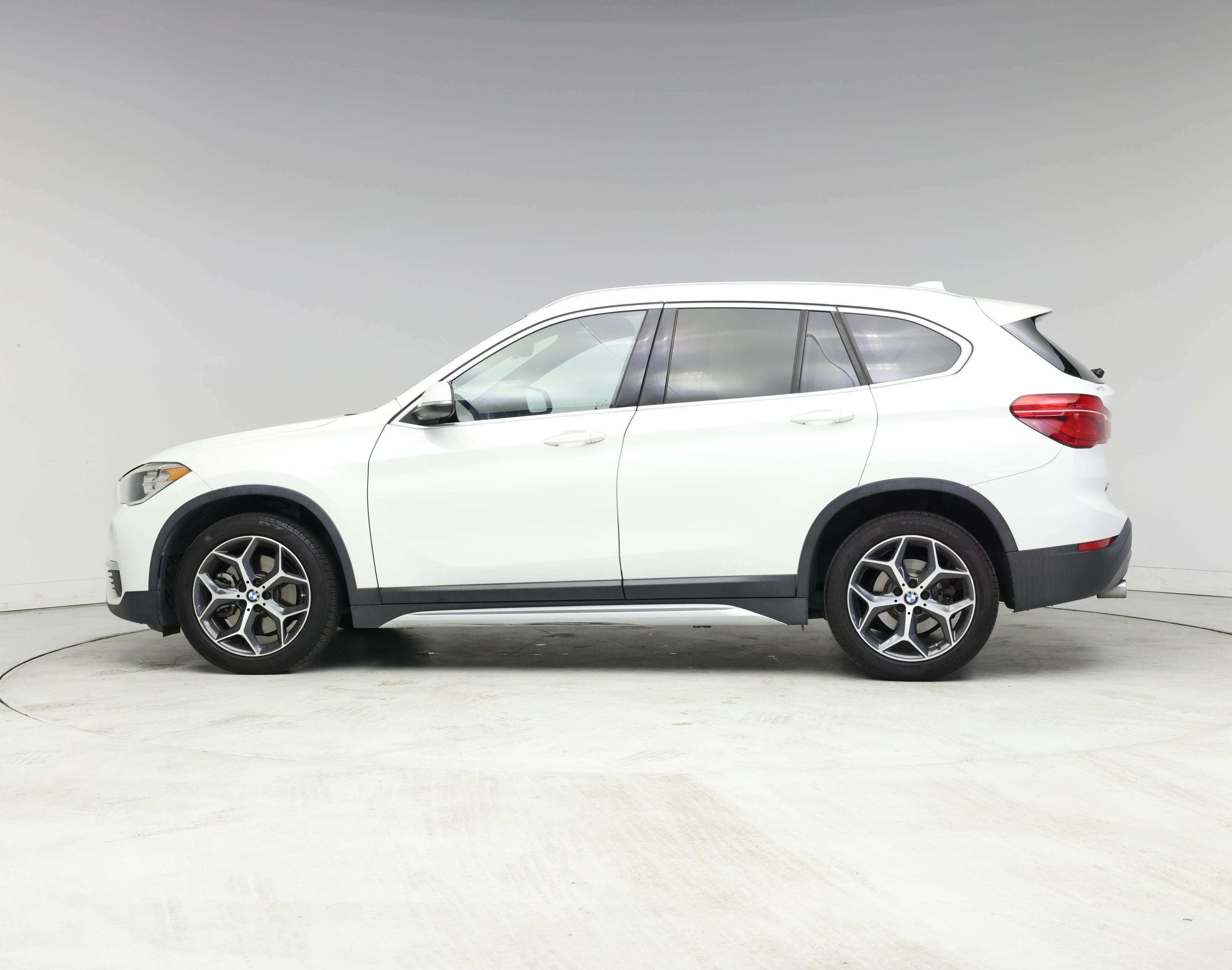 Thumbnail: 2018 BMW X1 - 3