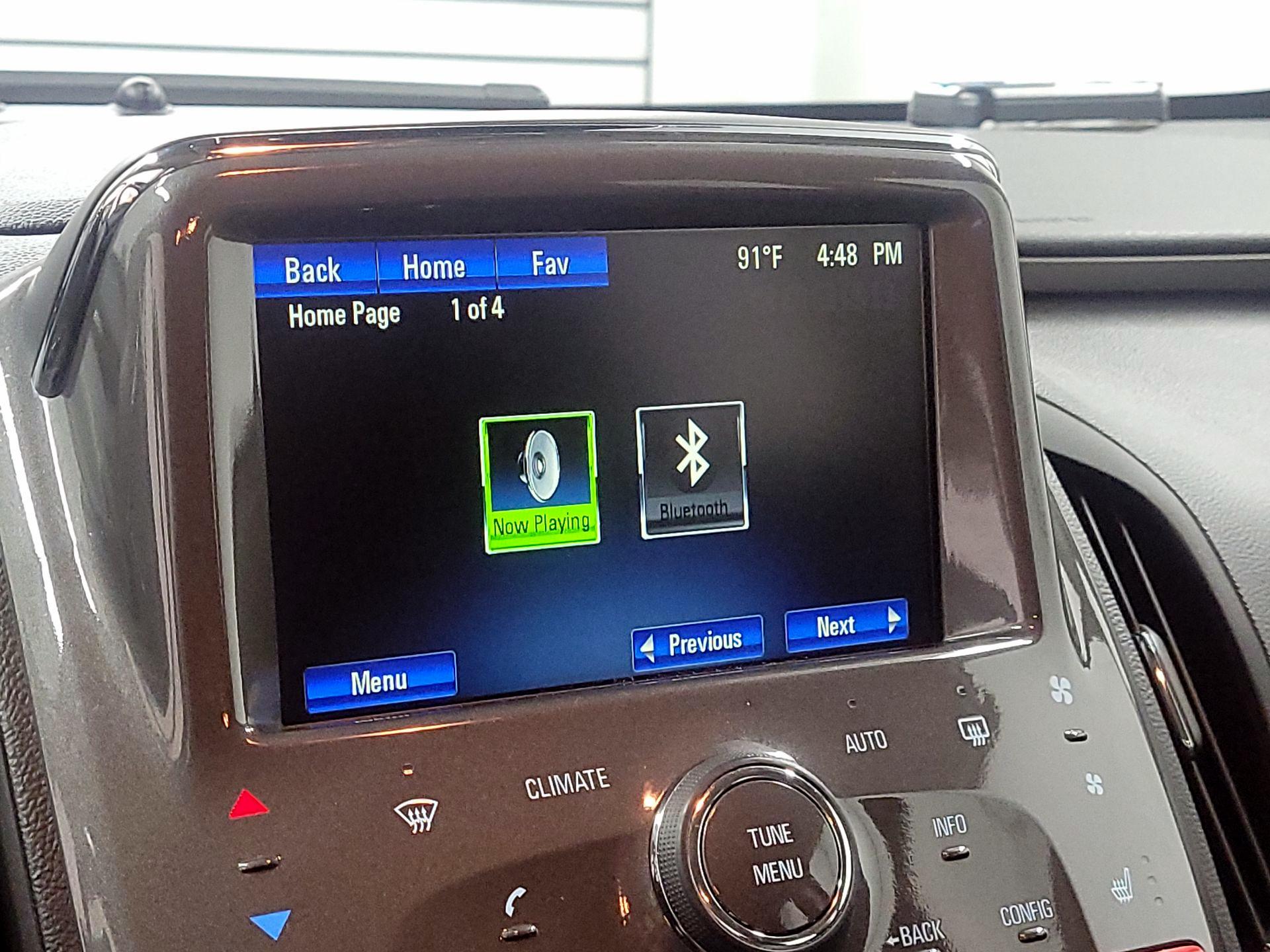 Thumbnail: 2015 Chevrolet Volt - 15