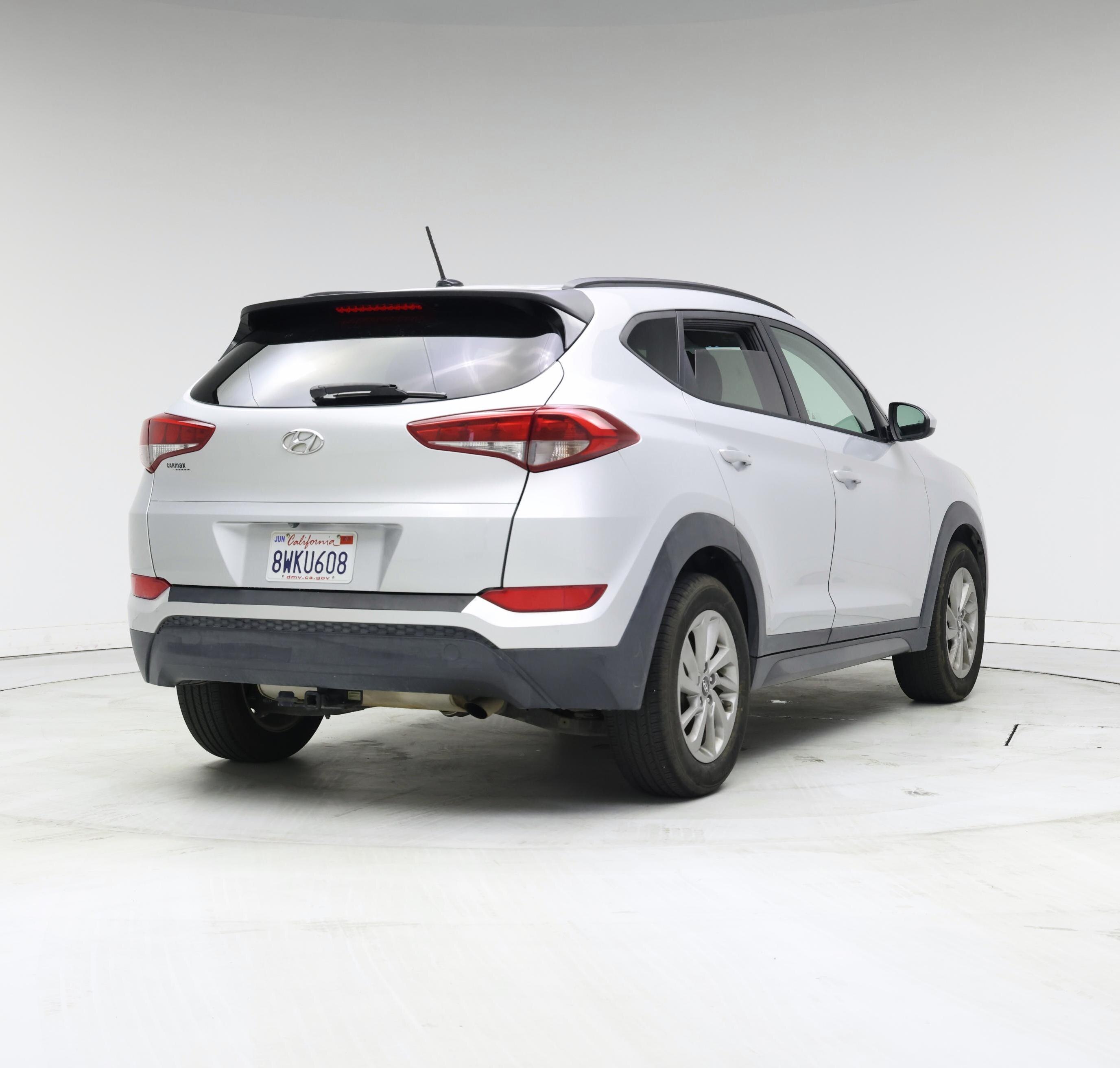 Thumbnail: 2016 Hyundai Tucson - 8