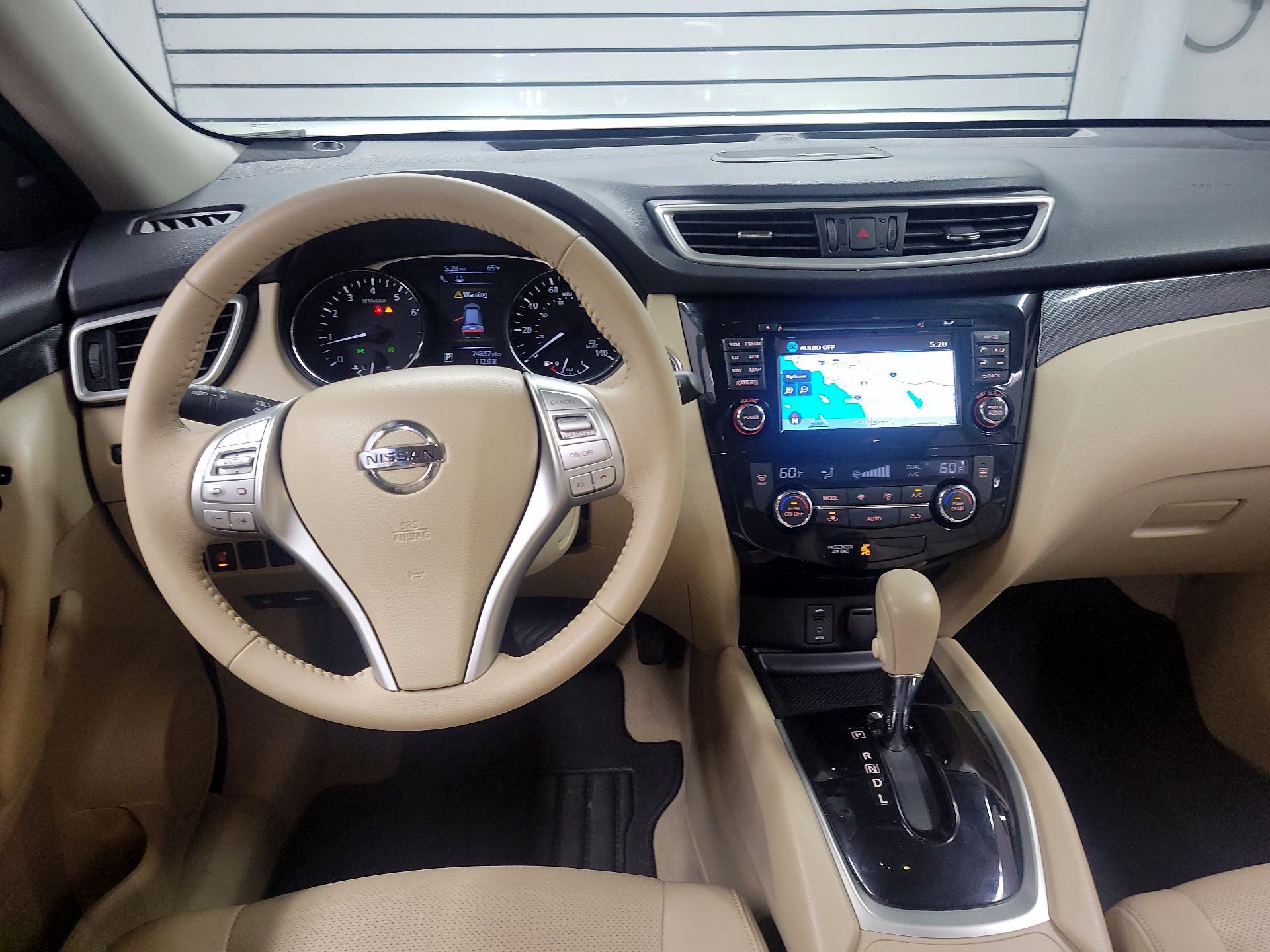 Thumbnail: 2015 Nissan Rogue - 9
