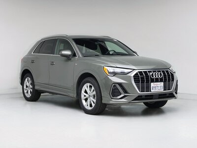 Green 2022 Audi Q3 S-Line Premium