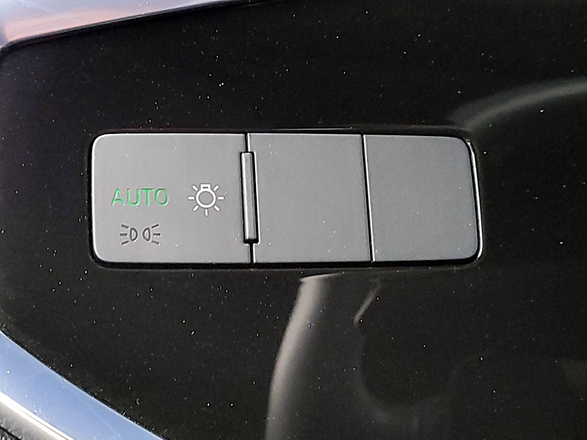 Thumbnail: 2022 Audi Q3 - 13