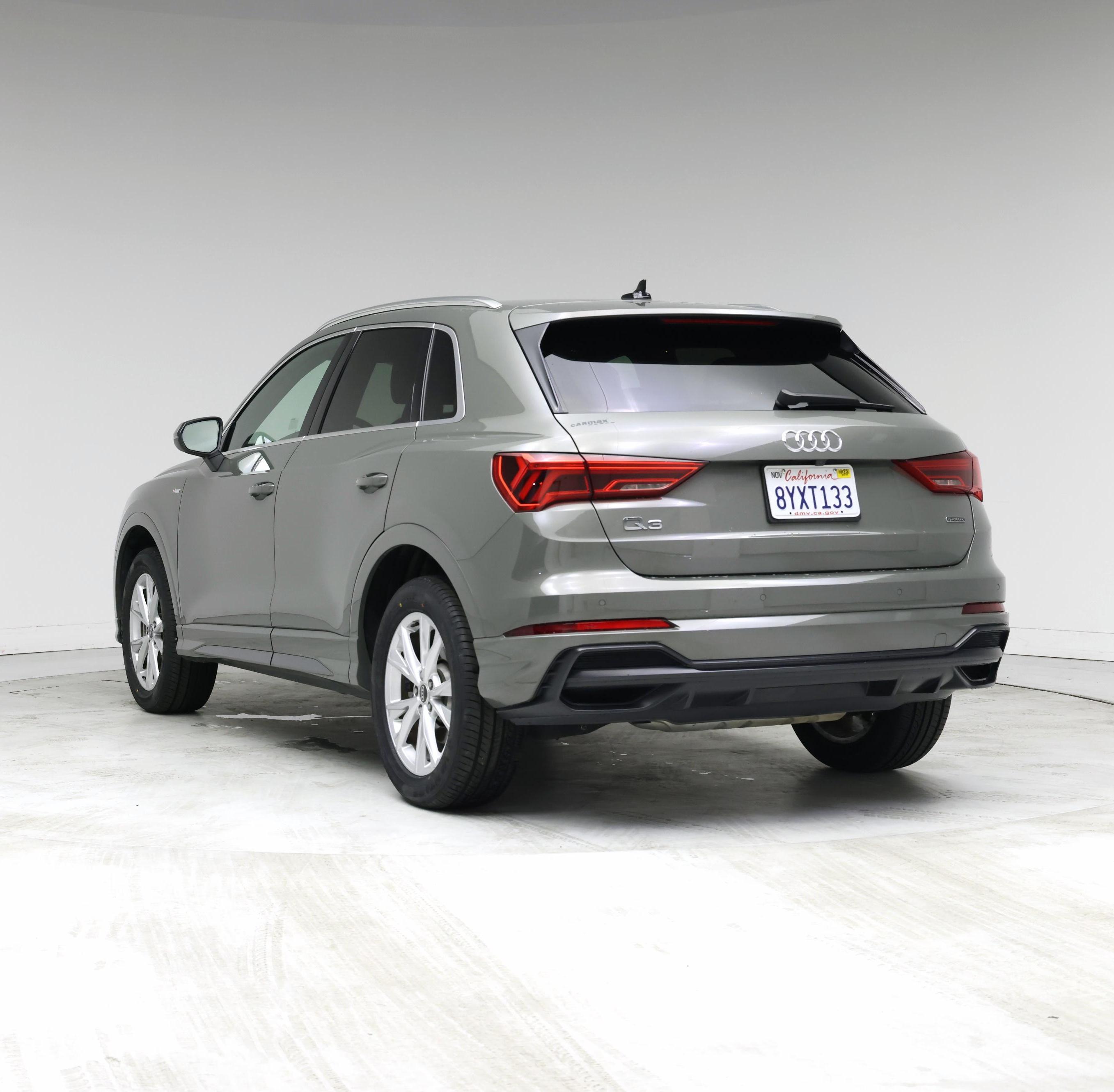 Thumbnail: 2022 Audi Q3 - 2