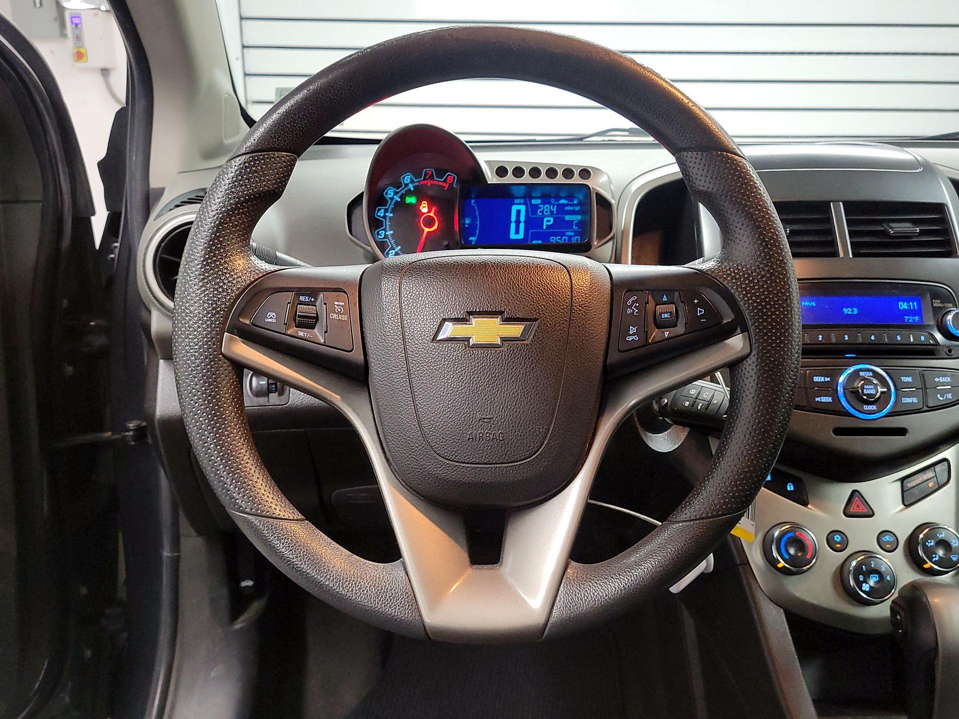 Thumbnail: 2014 Chevrolet Sonic - 10