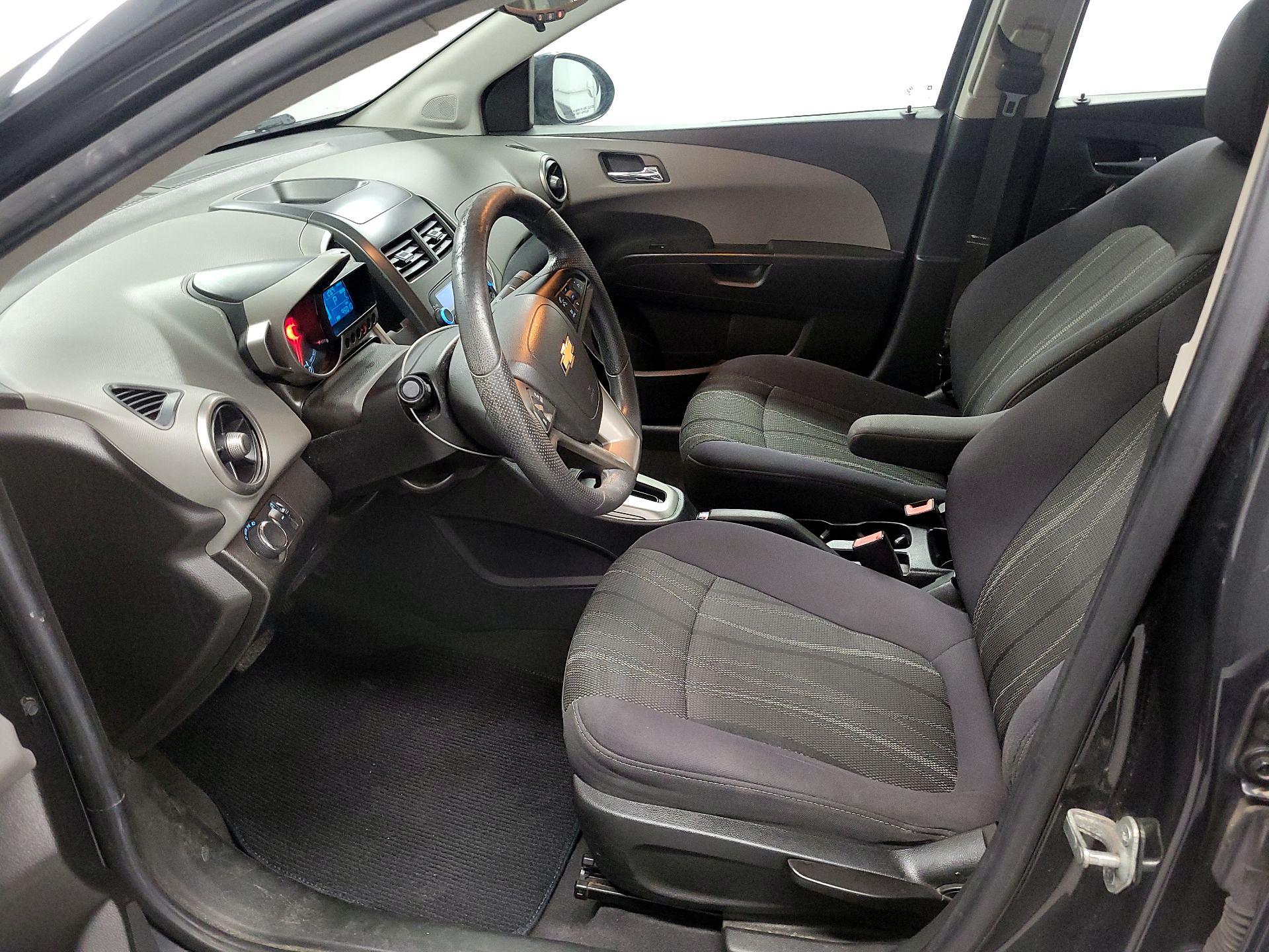 Thumbnail: 2014 Chevrolet Sonic - 11
