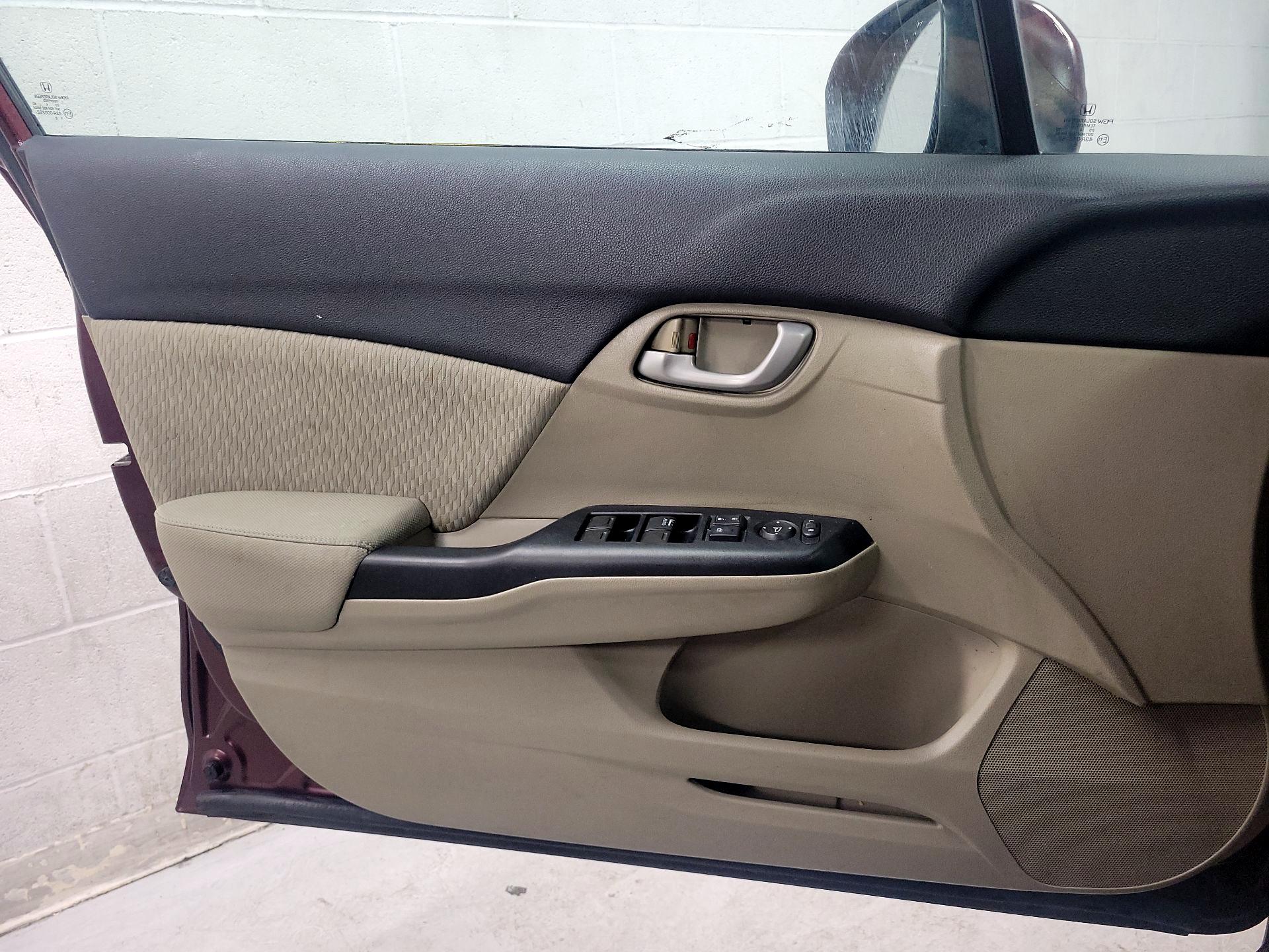 Thumbnail: 2014 Honda Civic - 12
