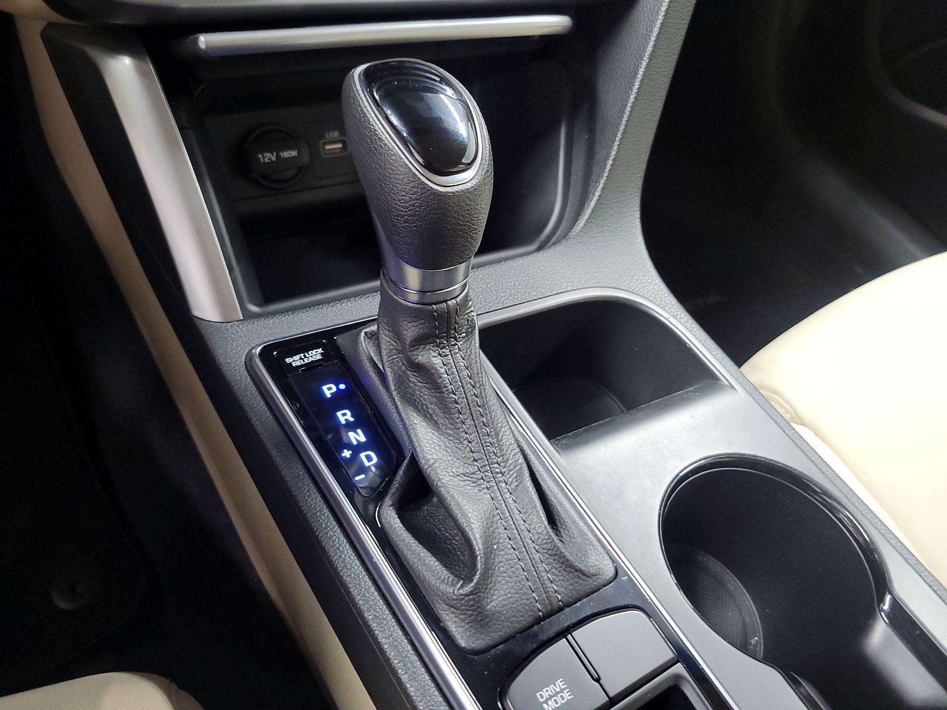 Thumbnail: 2015 Hyundai Sonata - 16