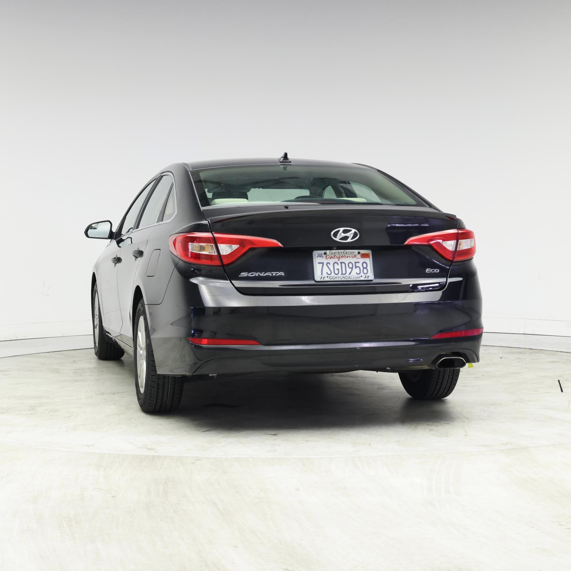 Thumbnail: 2015 Hyundai Sonata - 6