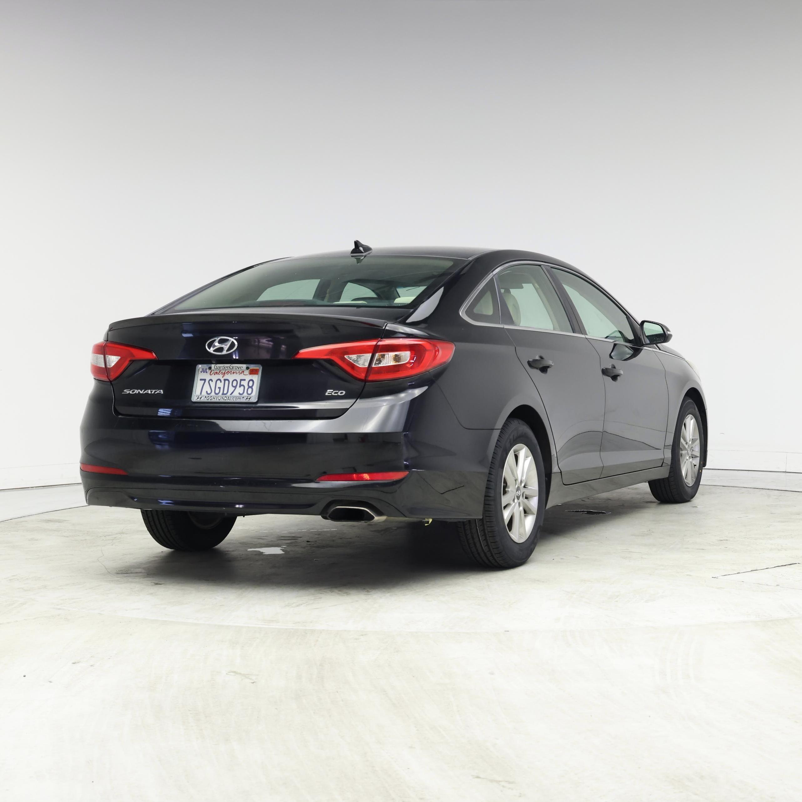 Thumbnail: 2015 Hyundai Sonata - 8