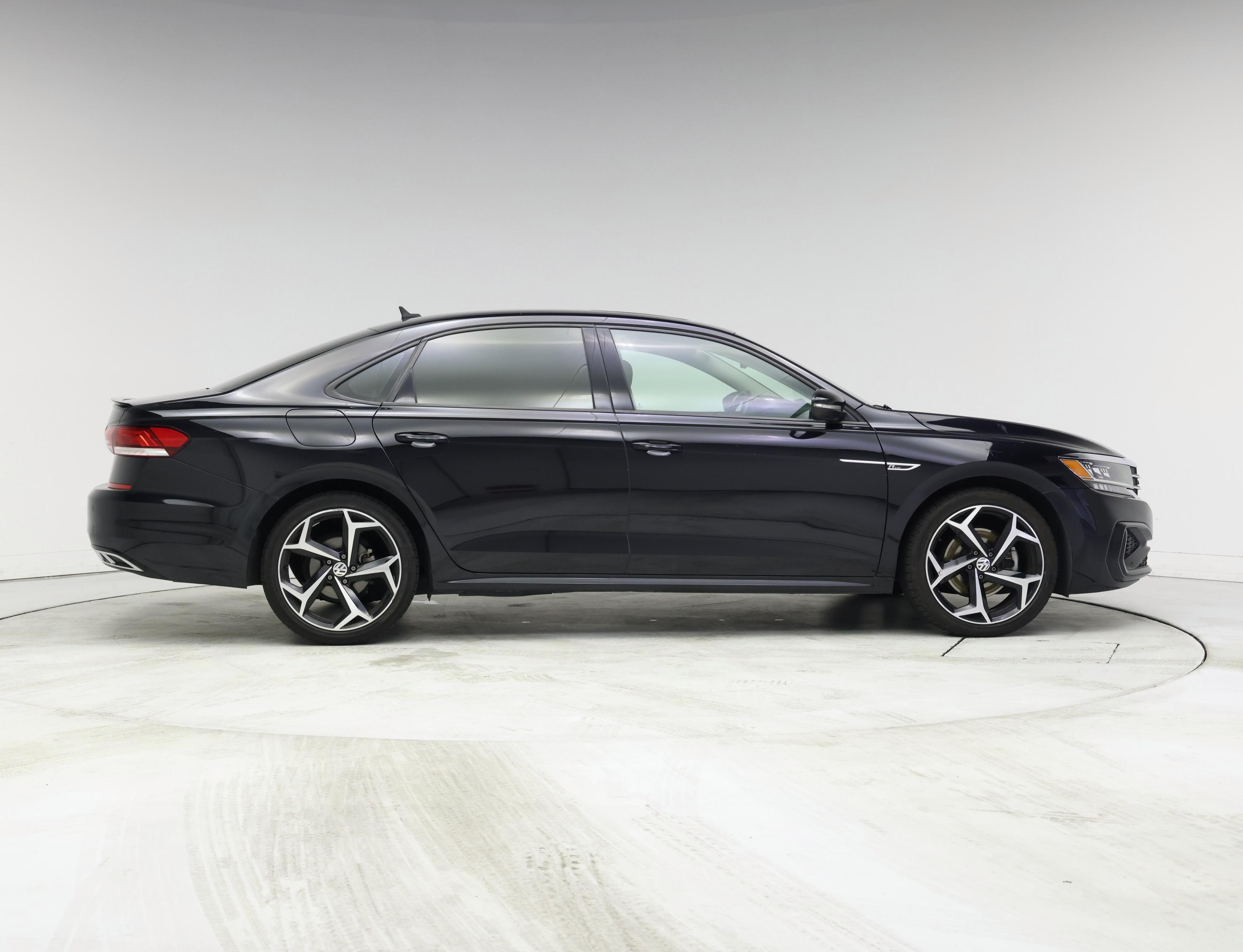 Thumbnail: 2020 Volkswagen Passat - 7