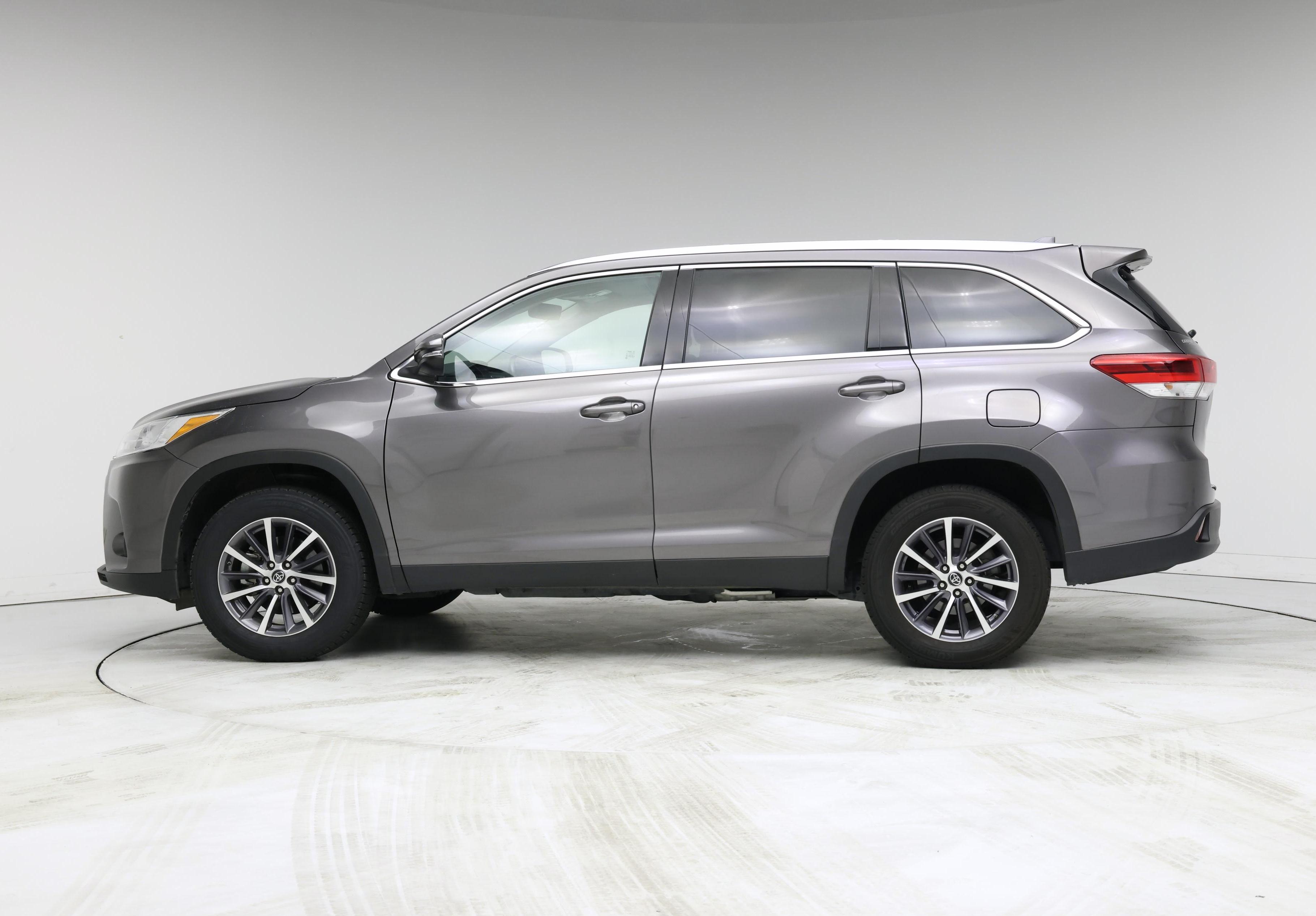 Thumbnail: 2019 Toyota Highlander - 3