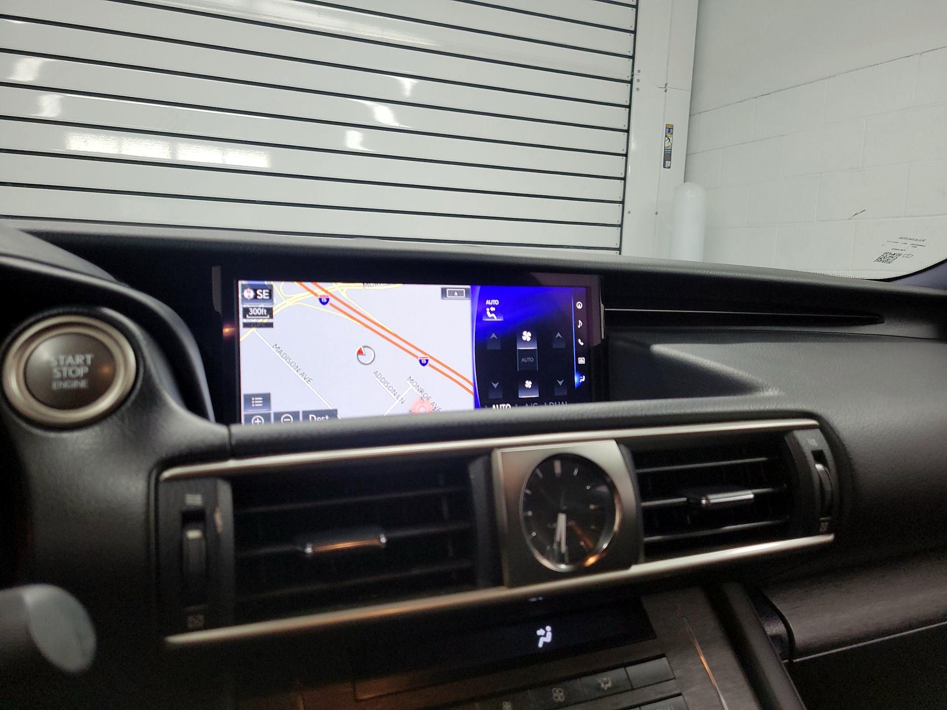 Thumbnail: 2019 Lexus IS - 15