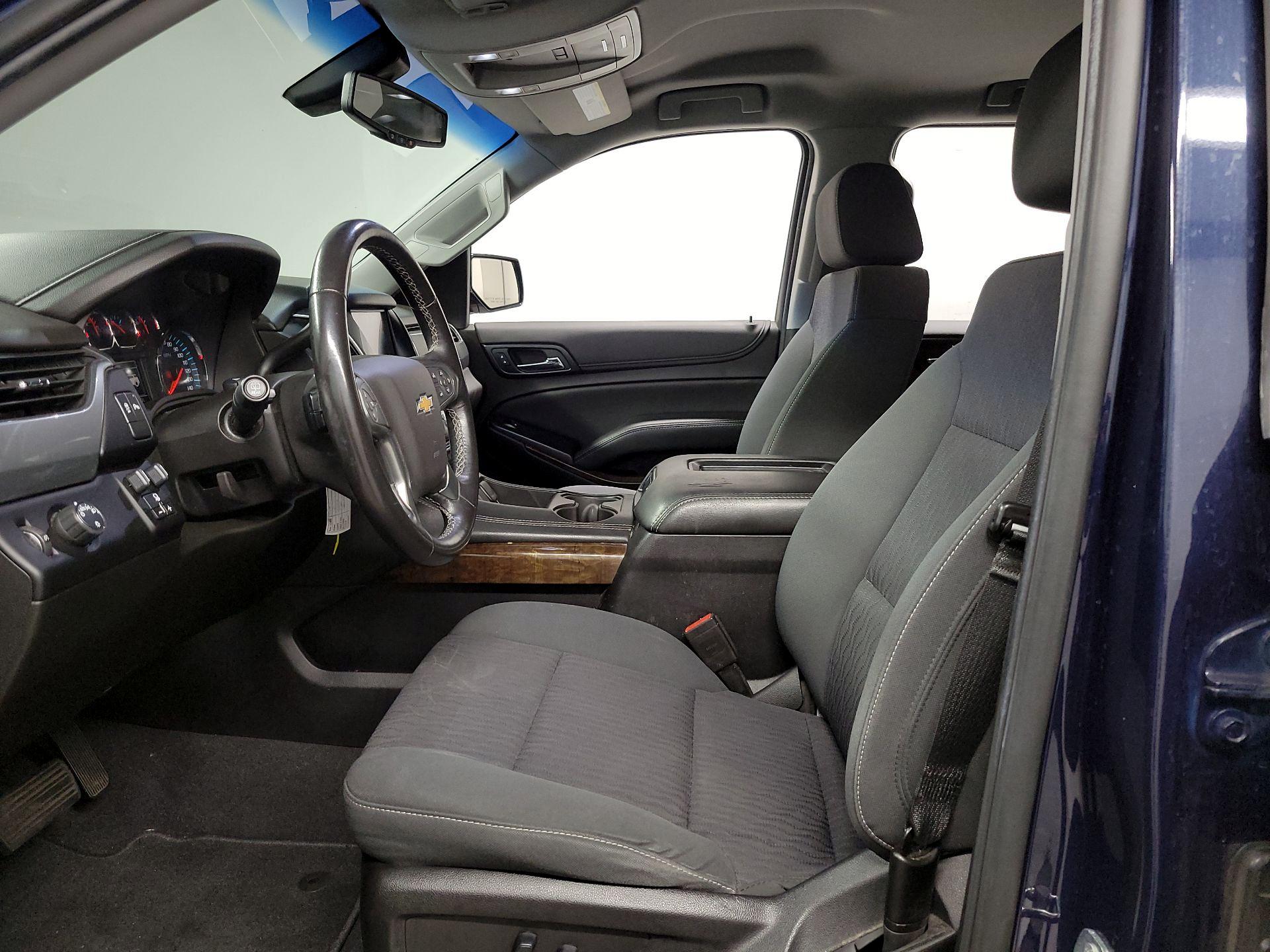 Thumbnail: 2019 Chevrolet Tahoe - 11