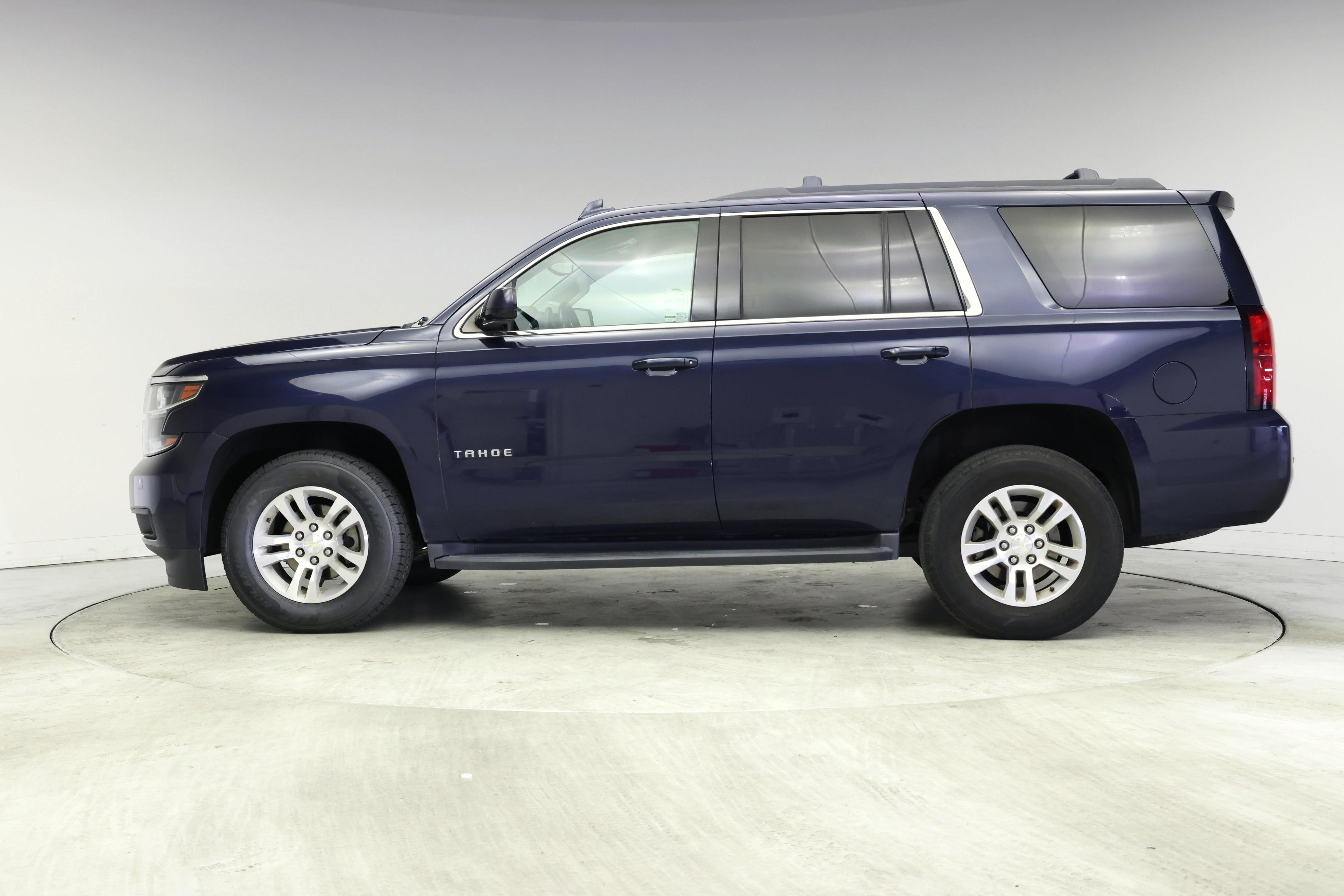 Thumbnail: 2019 Chevrolet Tahoe - 3