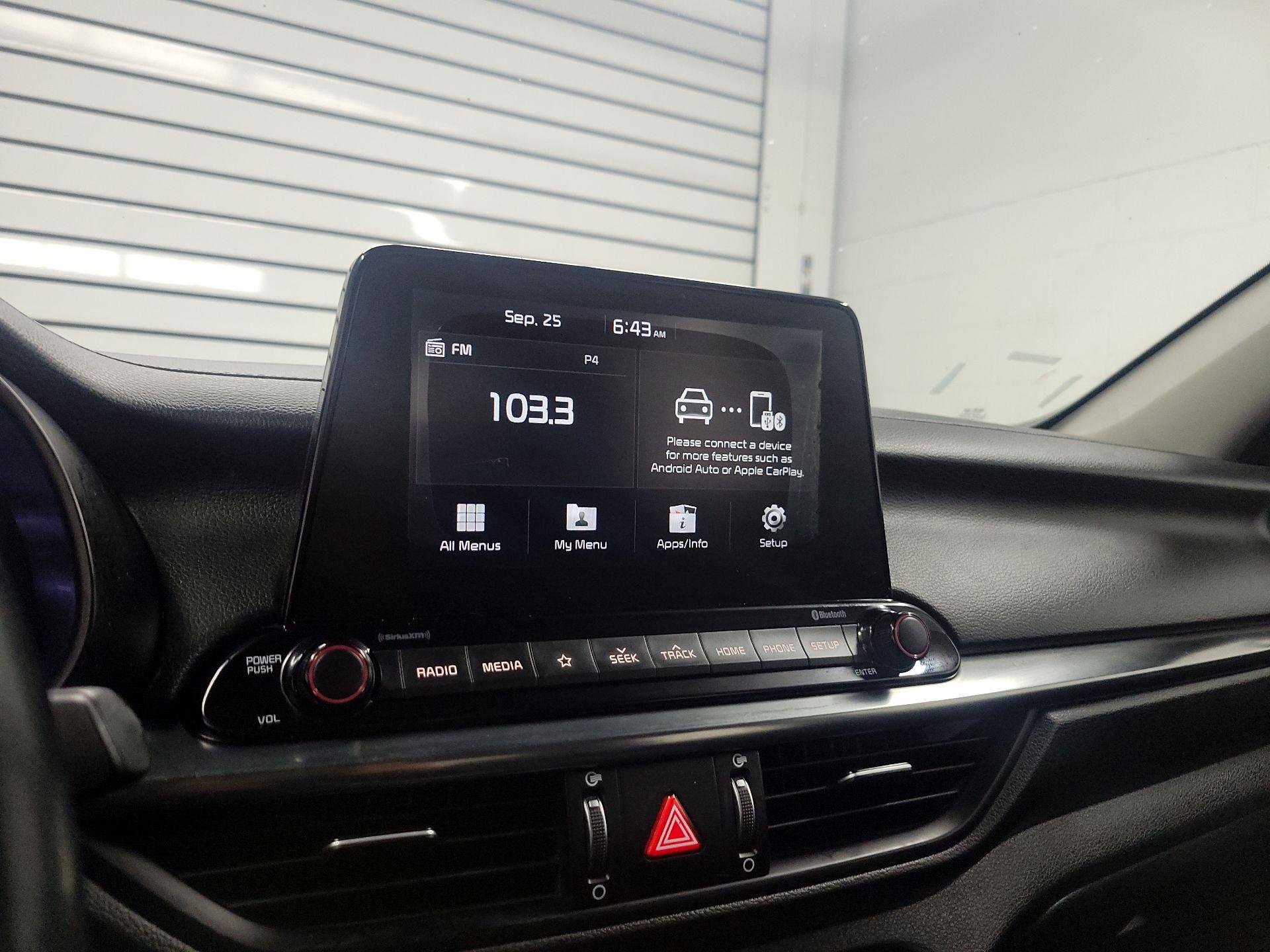 Thumbnail: 2019 Kia Forte - 15