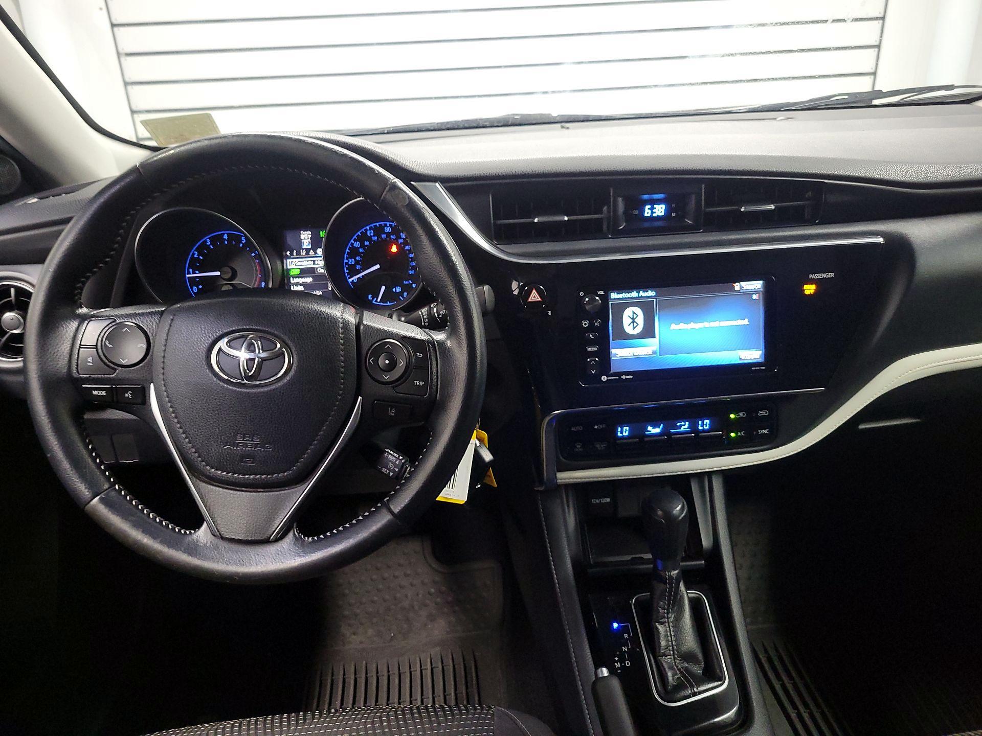 Thumbnail: 2018 Toyota Corolla iM - 9