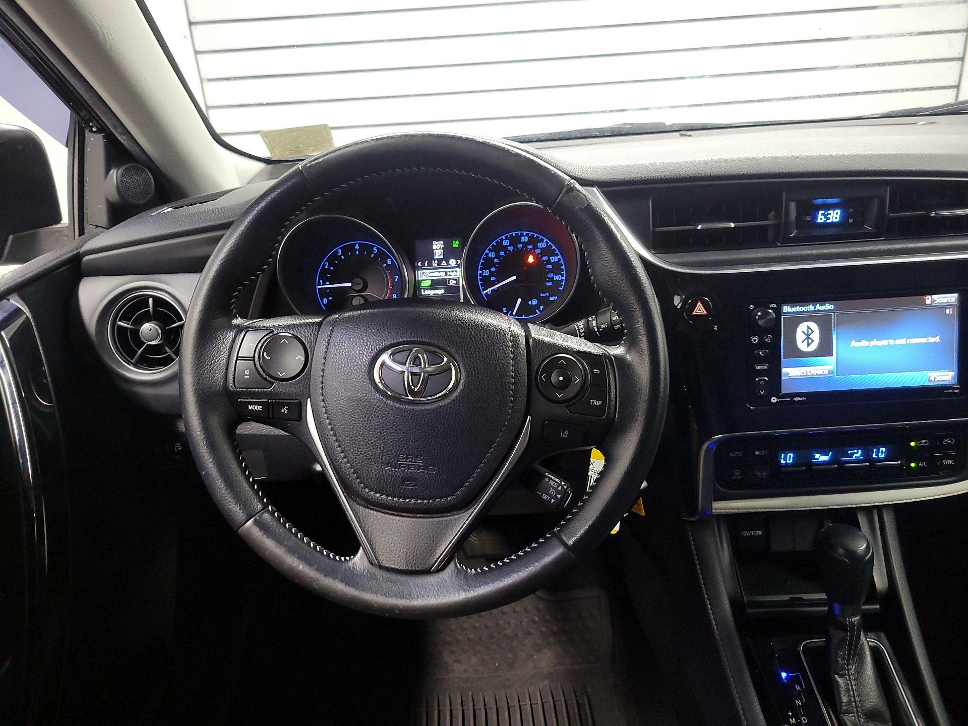 Thumbnail: 2018 Toyota Corolla iM - 10