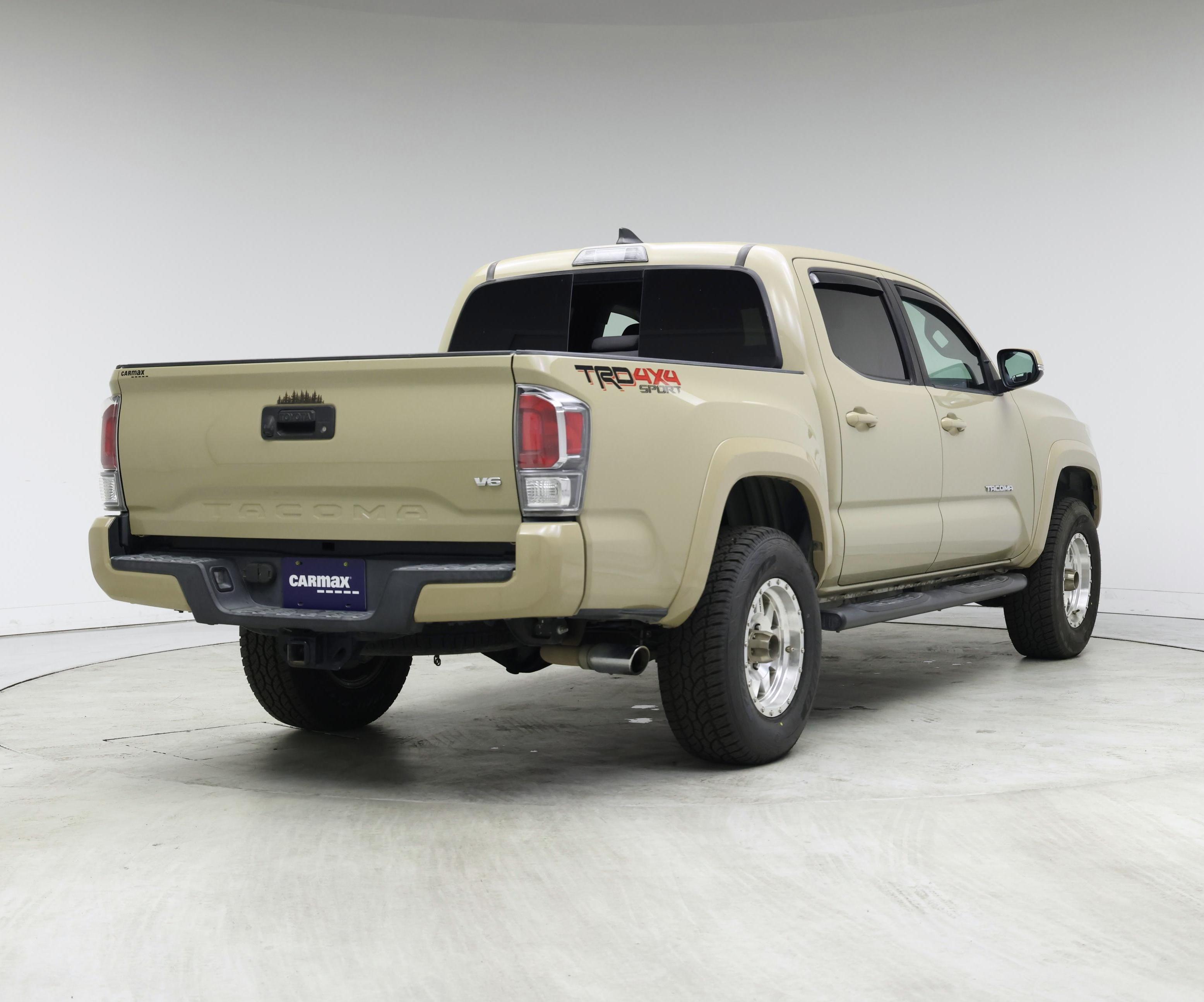 Thumbnail: 2019 Toyota Tacoma - 8