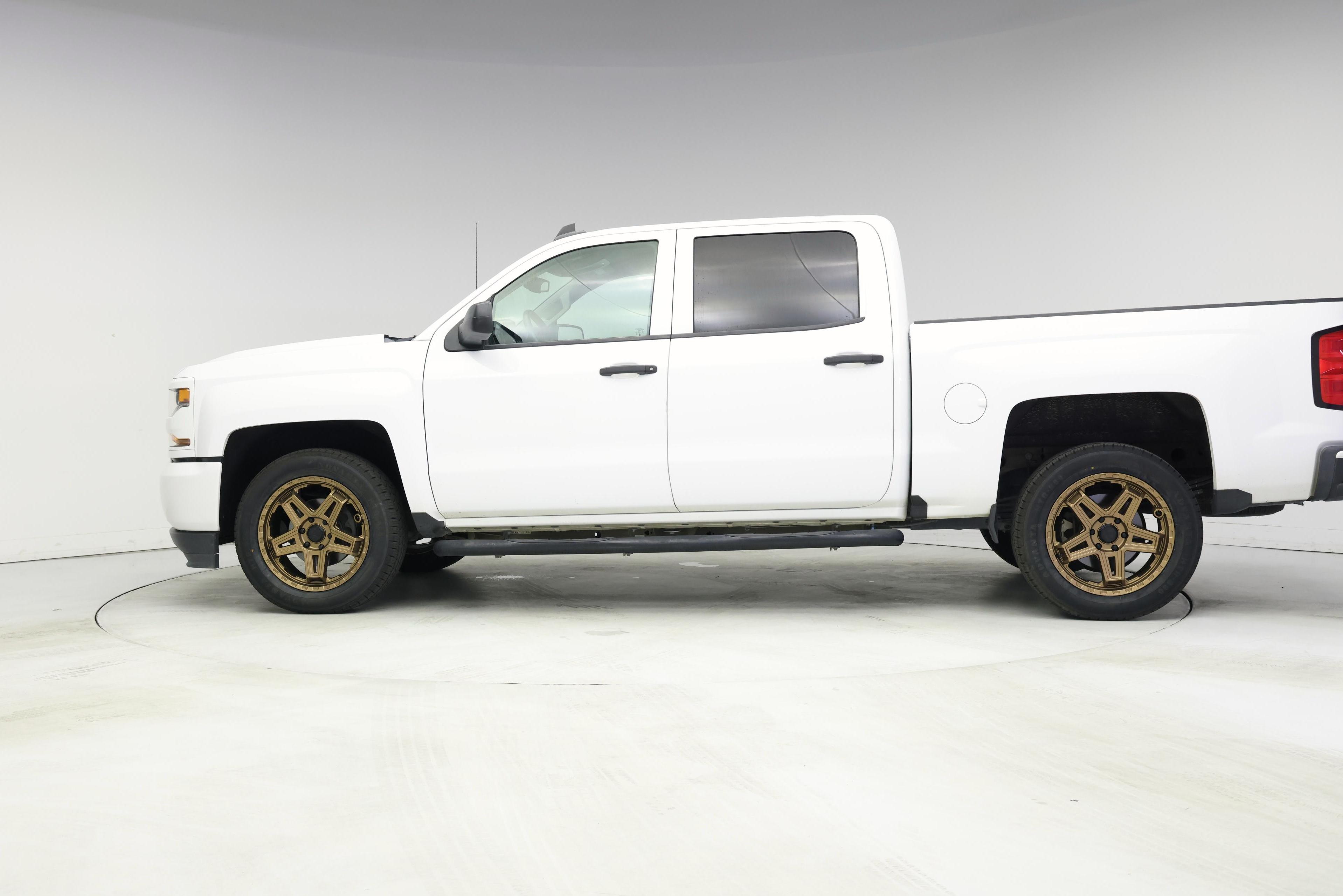 Thumbnail: 2018 Chevrolet Silverado 1500 - 3