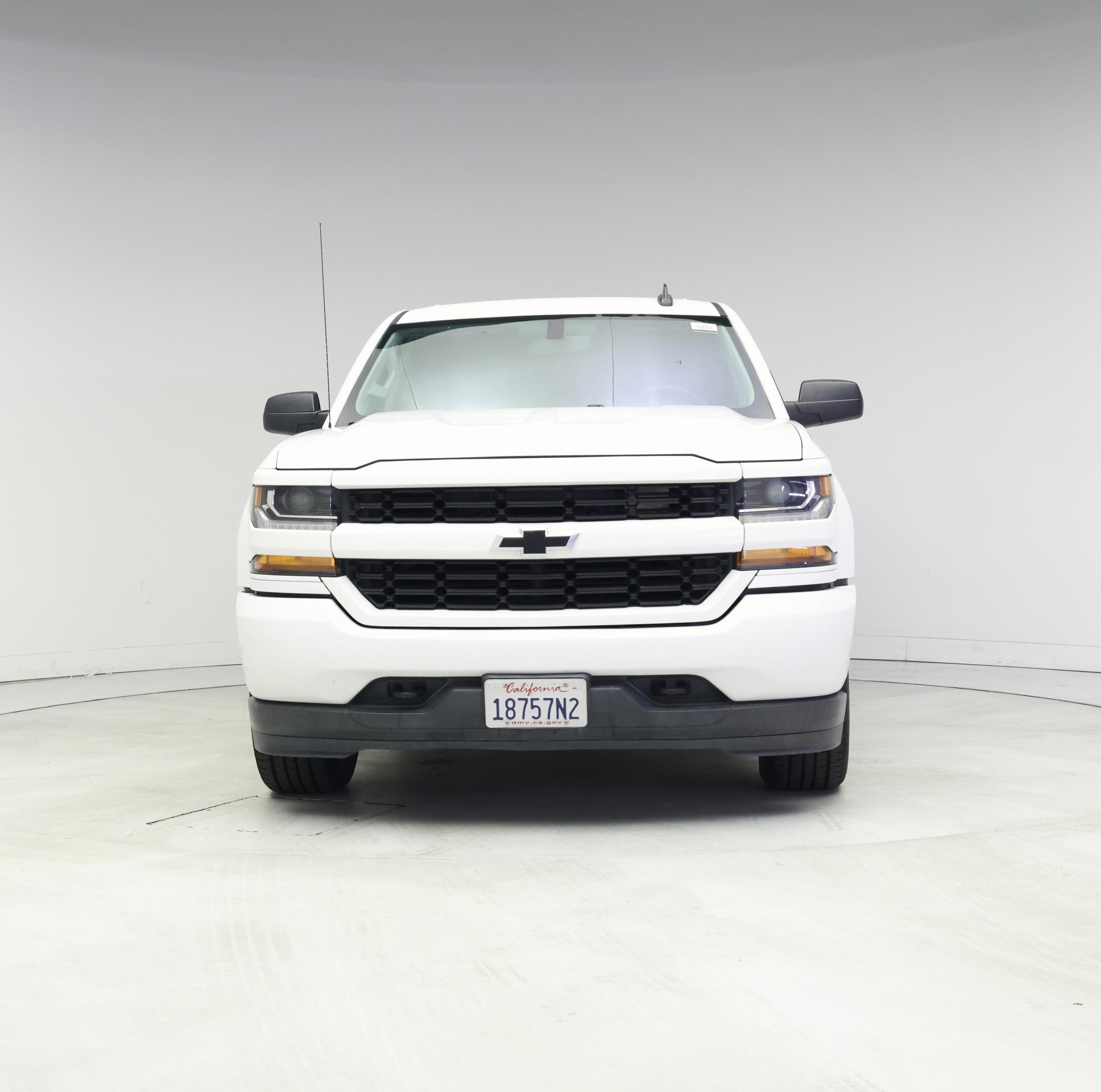 Thumbnail: 2018 Chevrolet Silverado 1500 - 5