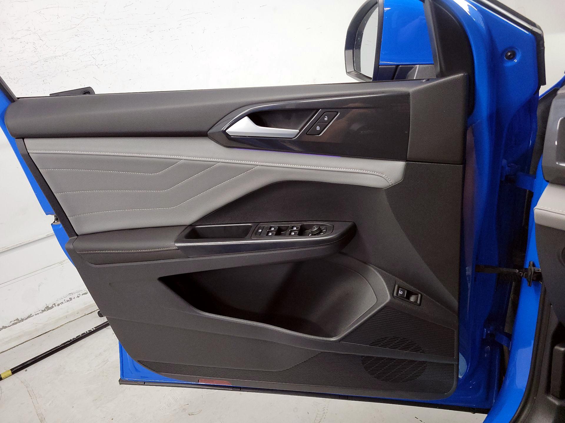 Thumbnail: 2024 Volkswagen Taos - 12