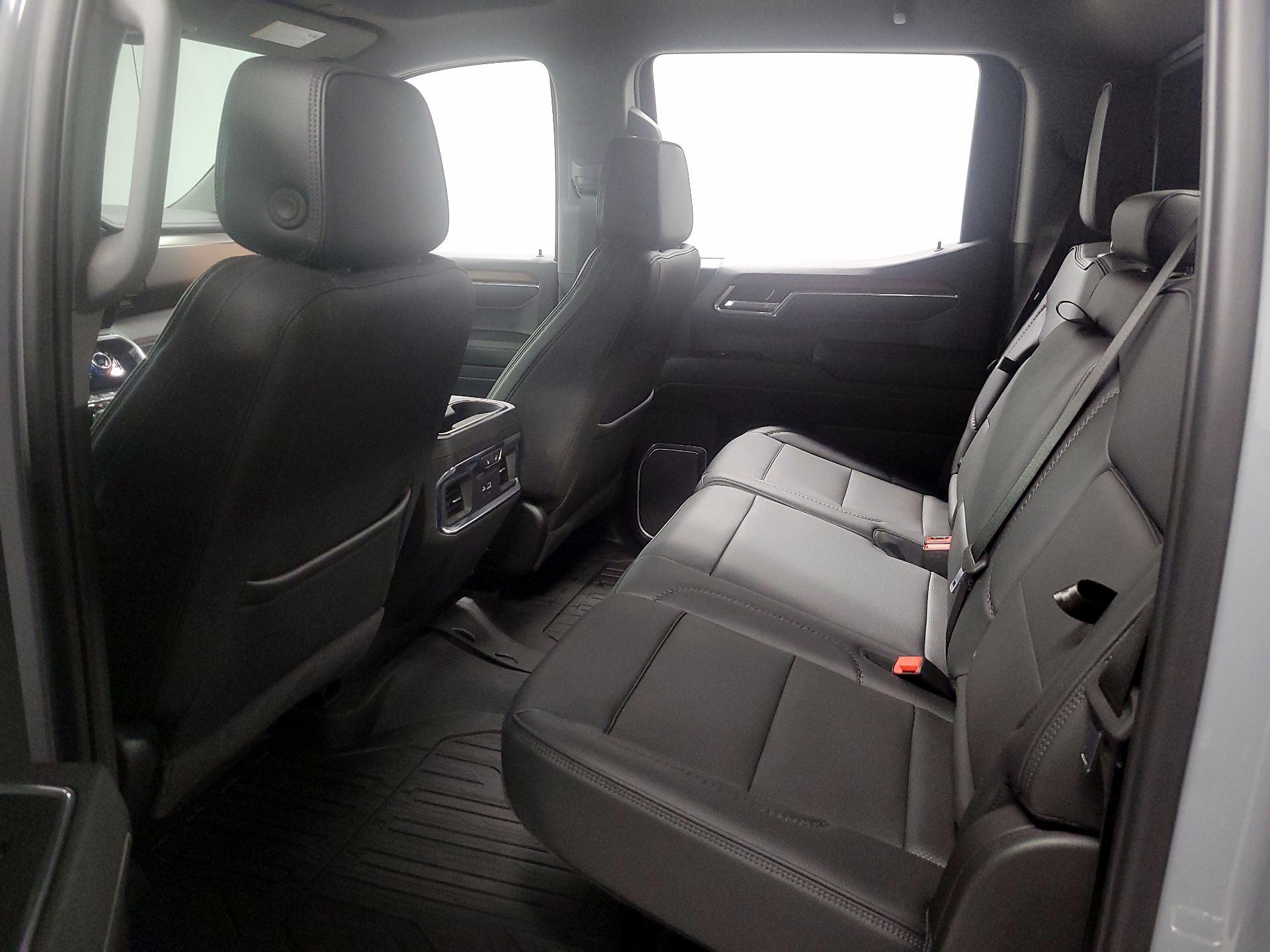 Thumbnail: 2025 GMC Sierra 1500 - 18