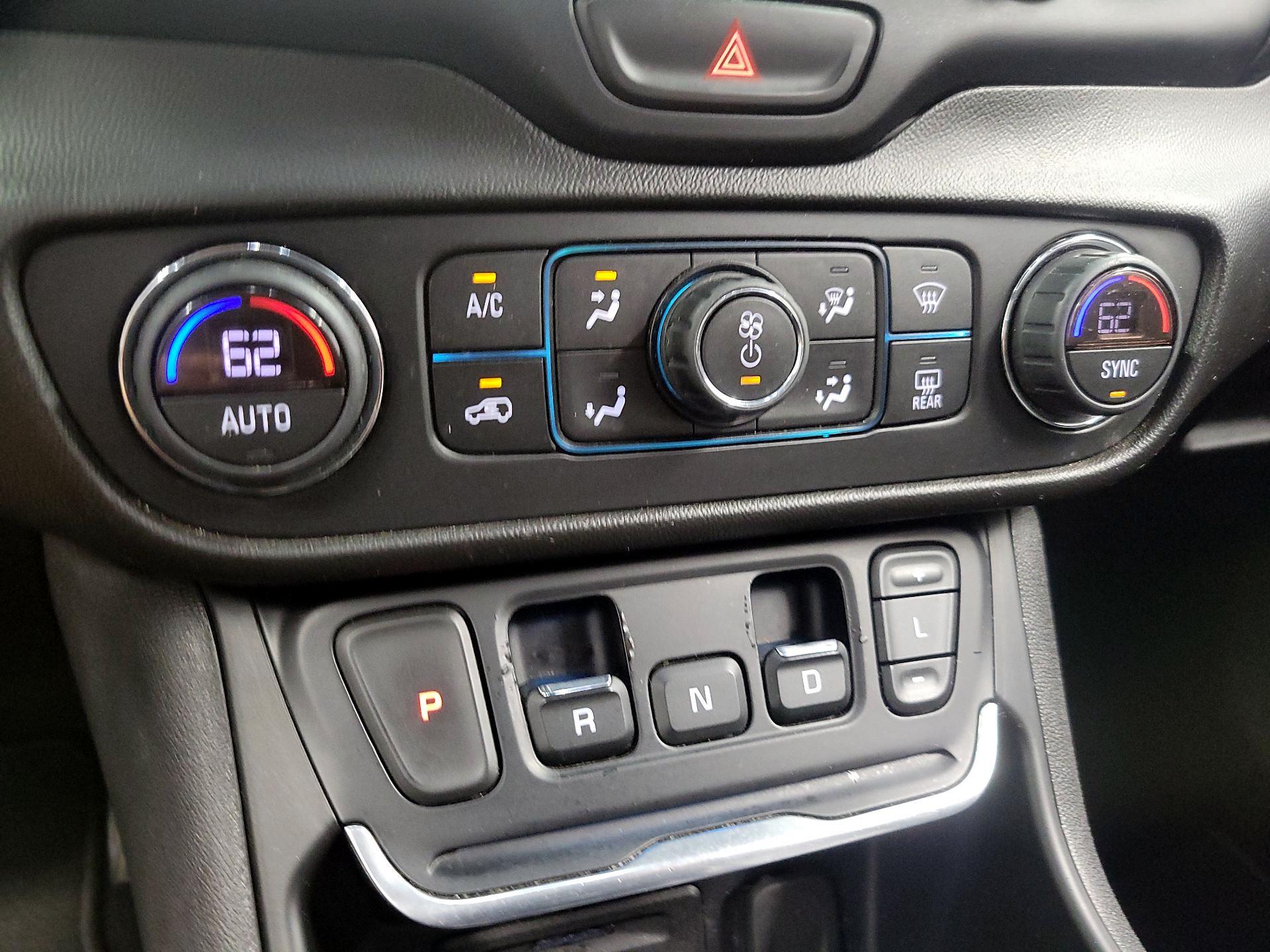 Thumbnail: 2019 GMC Terrain - 15