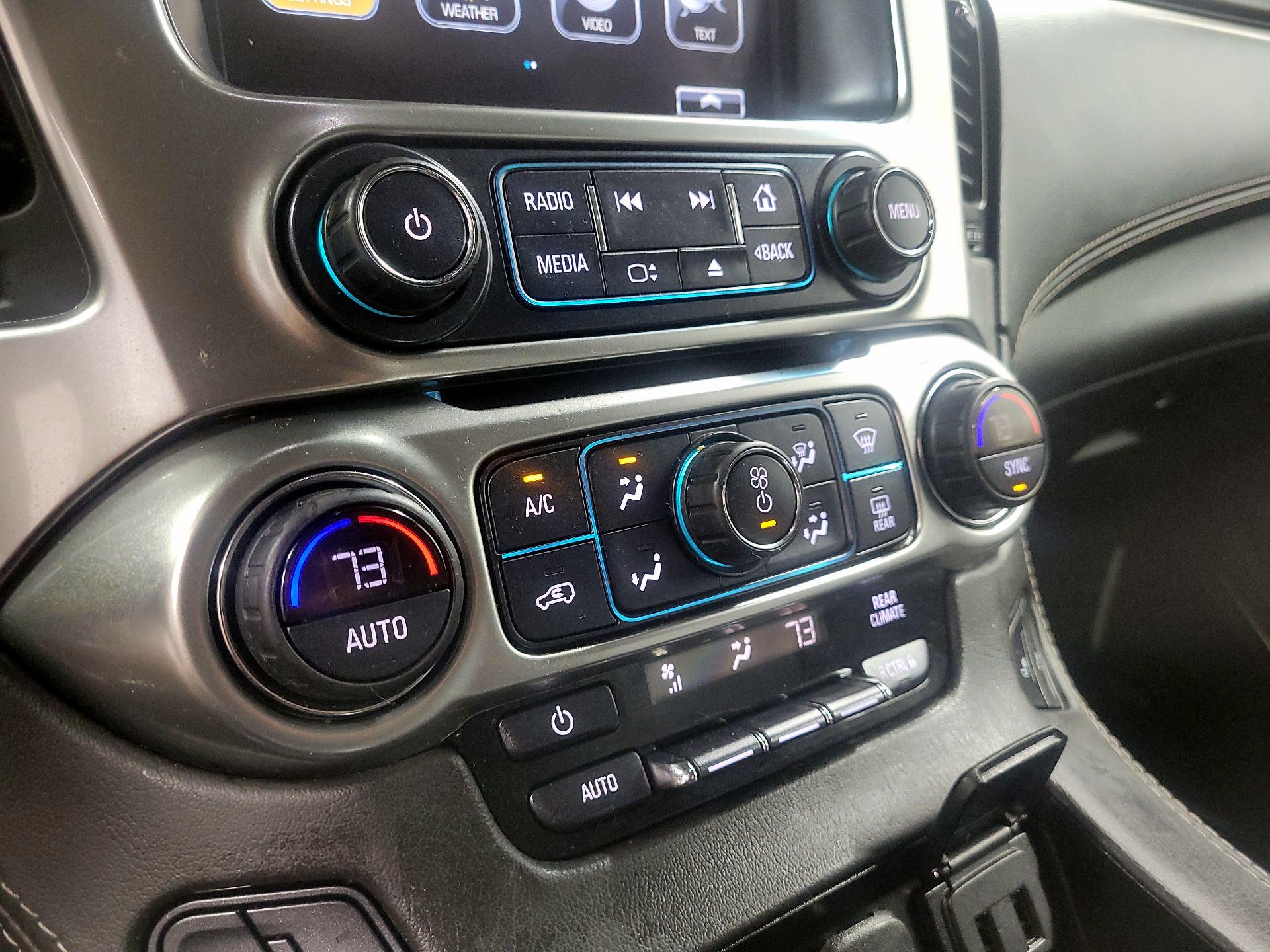 Thumbnail: 2019 Chevrolet Suburban - 17