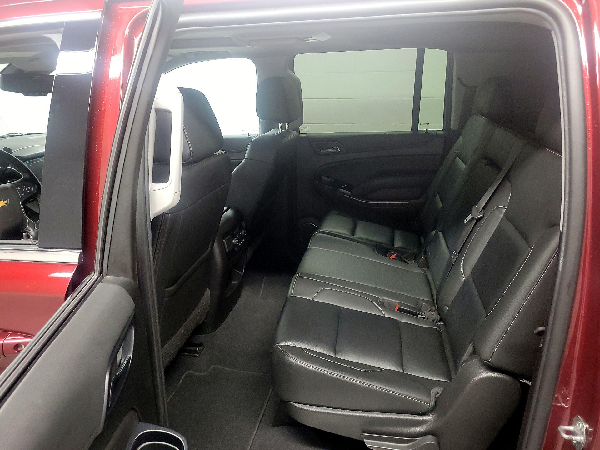 Thumbnail: 2019 Chevrolet Suburban - 20