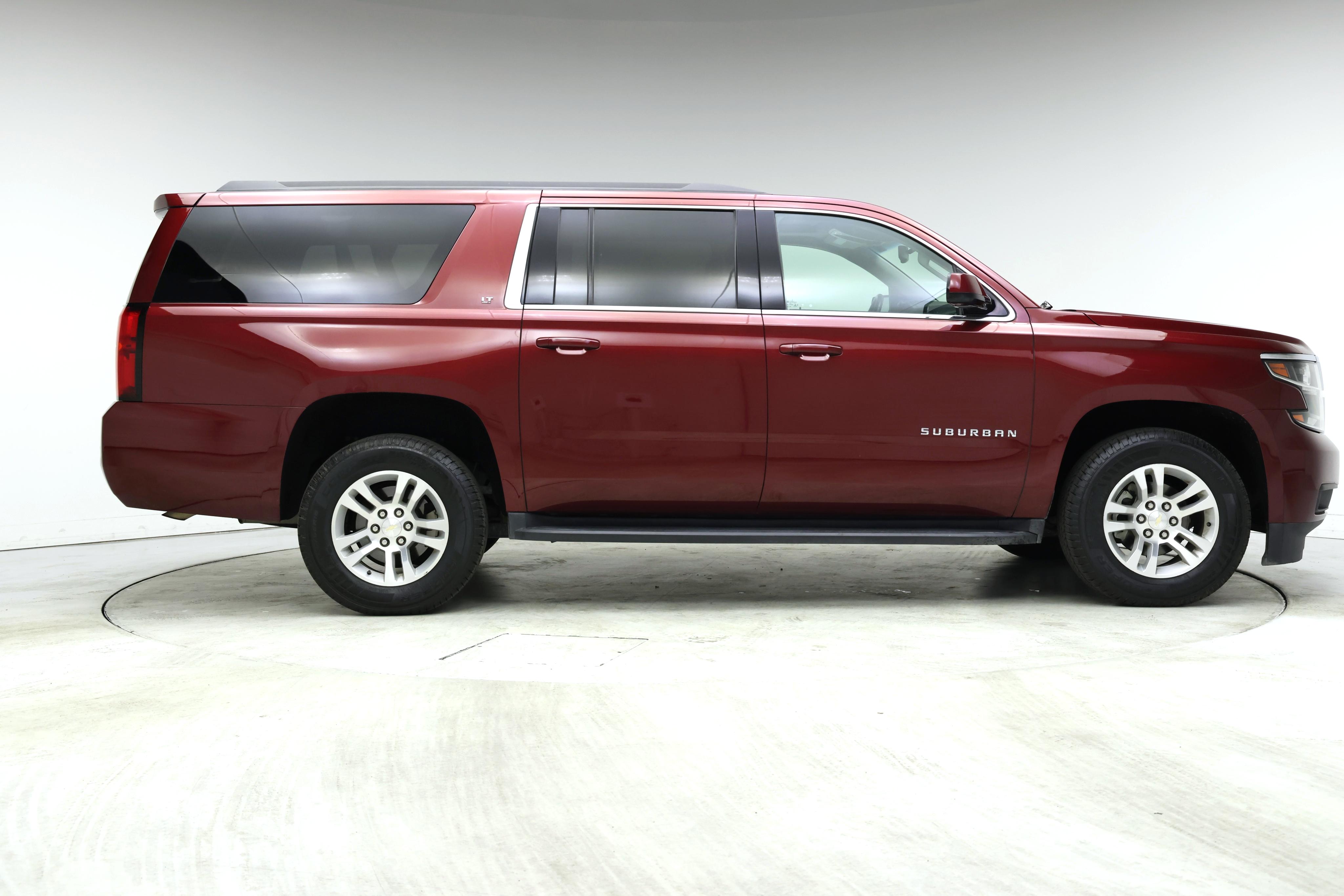 Thumbnail: 2019 Chevrolet Suburban - 7