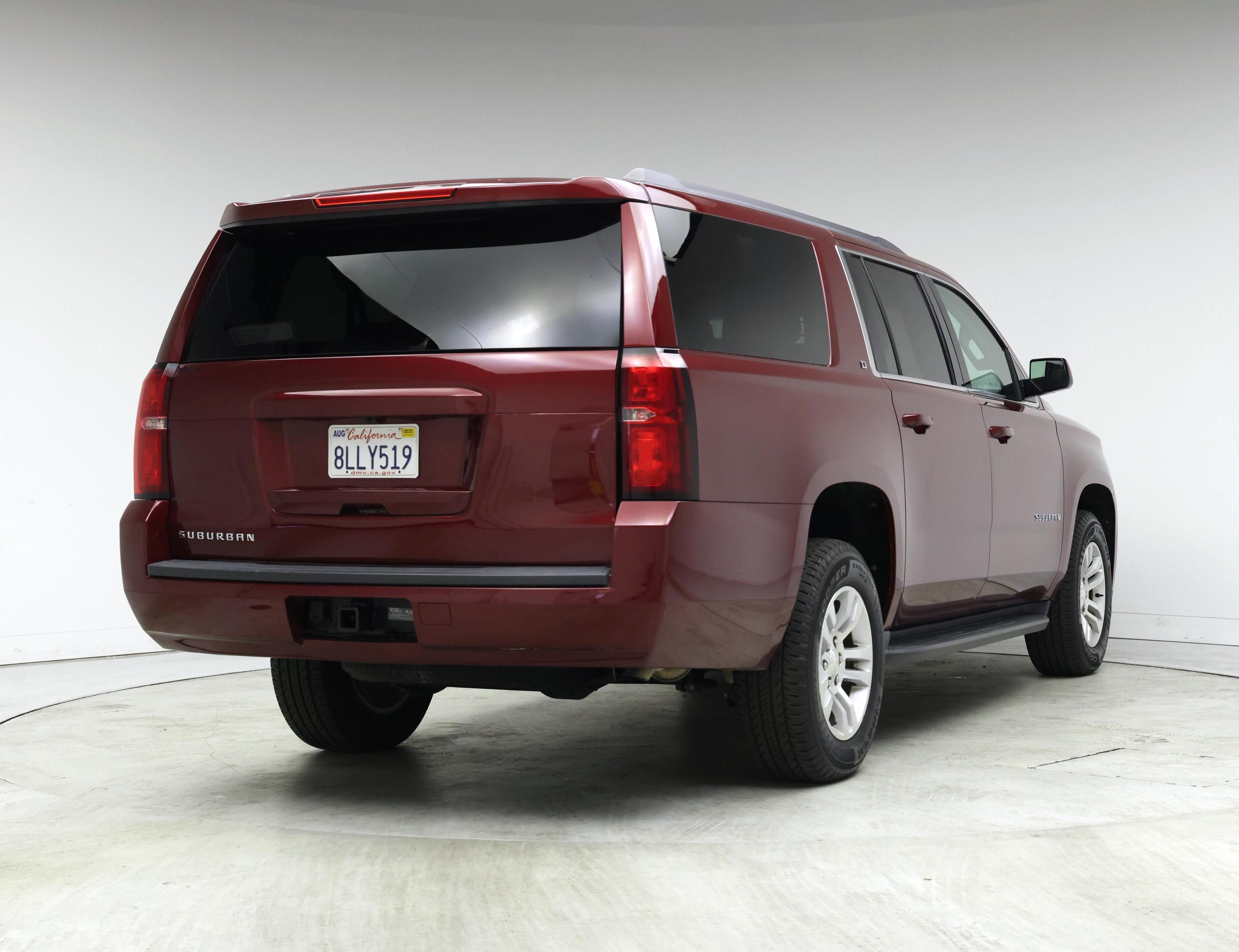 Thumbnail: 2019 Chevrolet Suburban - 8