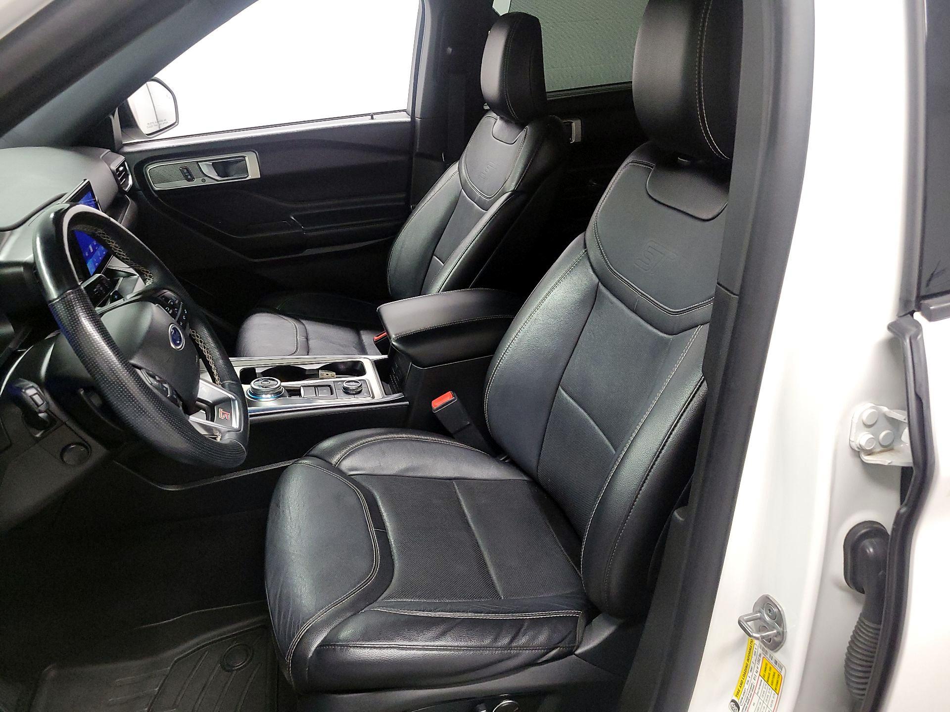 Thumbnail: 2020 Ford Explorer - 11