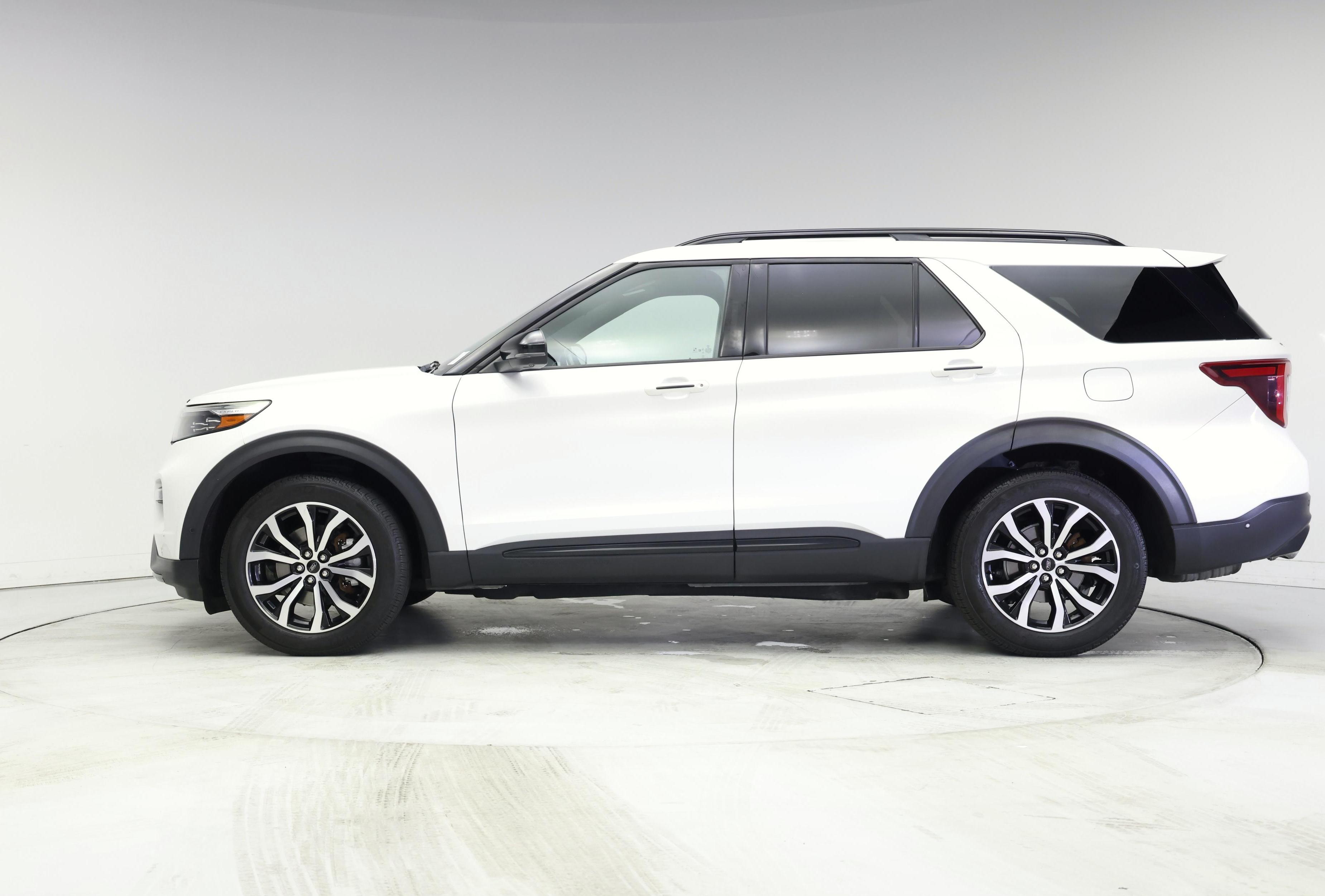 Thumbnail: 2020 Ford Explorer - 3