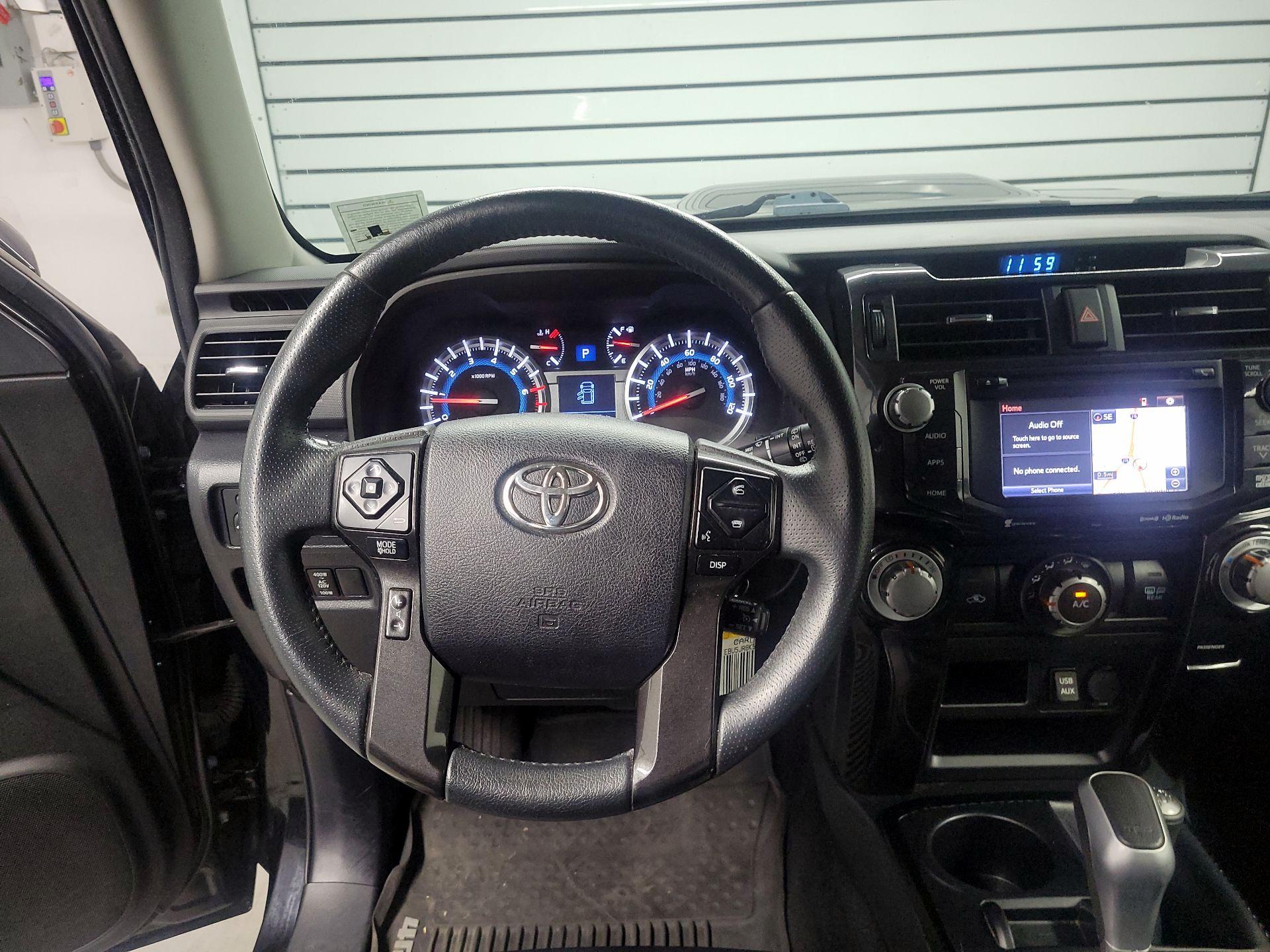 Thumbnail: 2019 Toyota 4Runner - 10