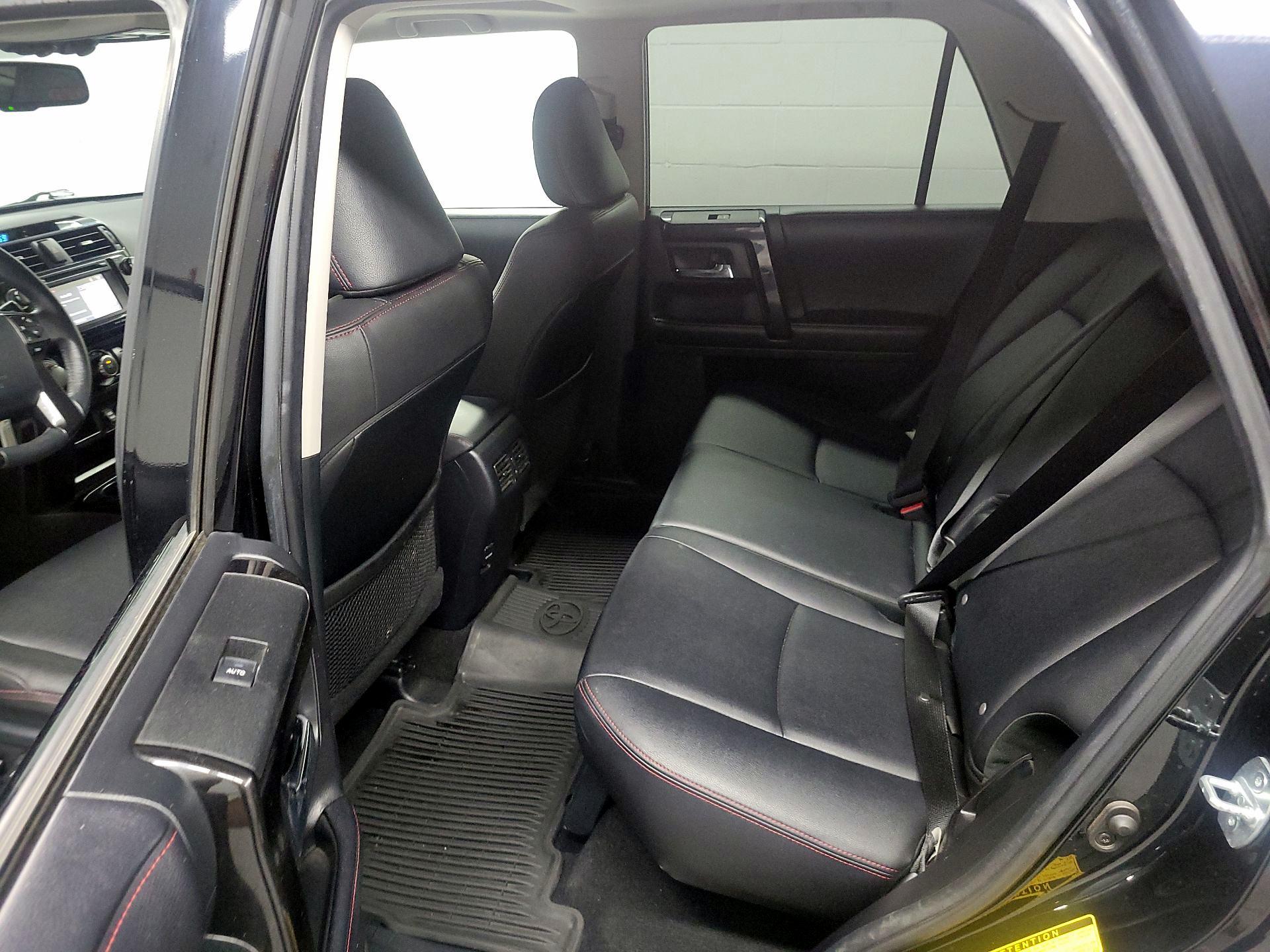 Thumbnail: 2019 Toyota 4Runner - 17