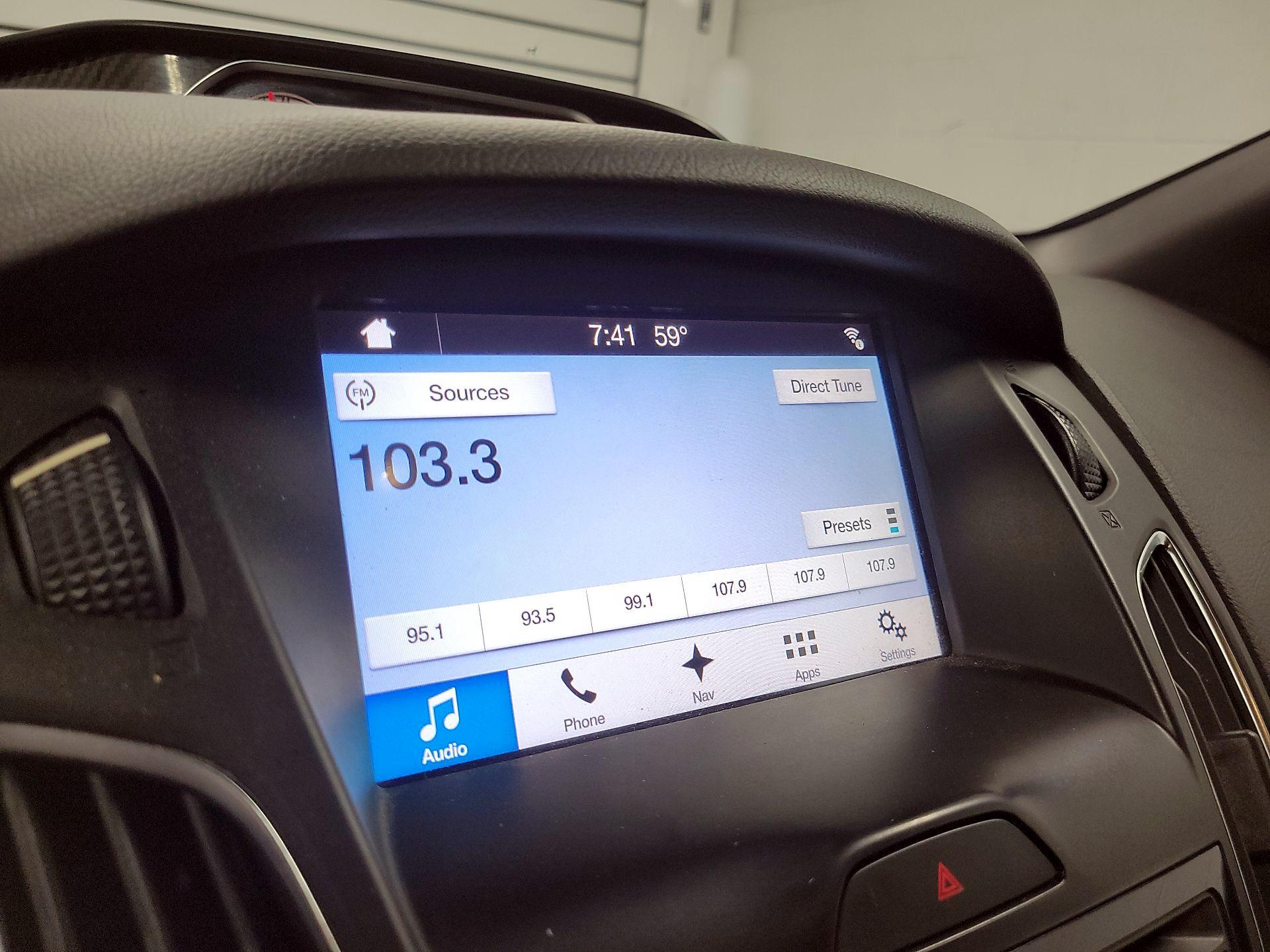 Thumbnail: 2016 Ford Focus - 14