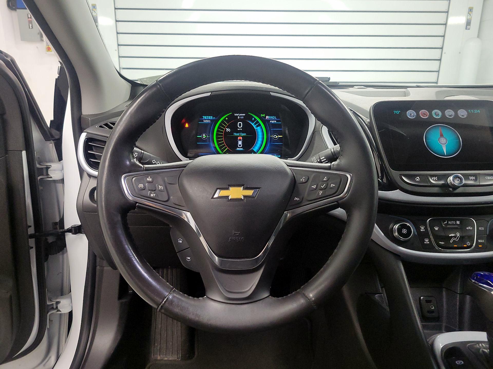 Thumbnail: 2017 Chevrolet Volt - 10
