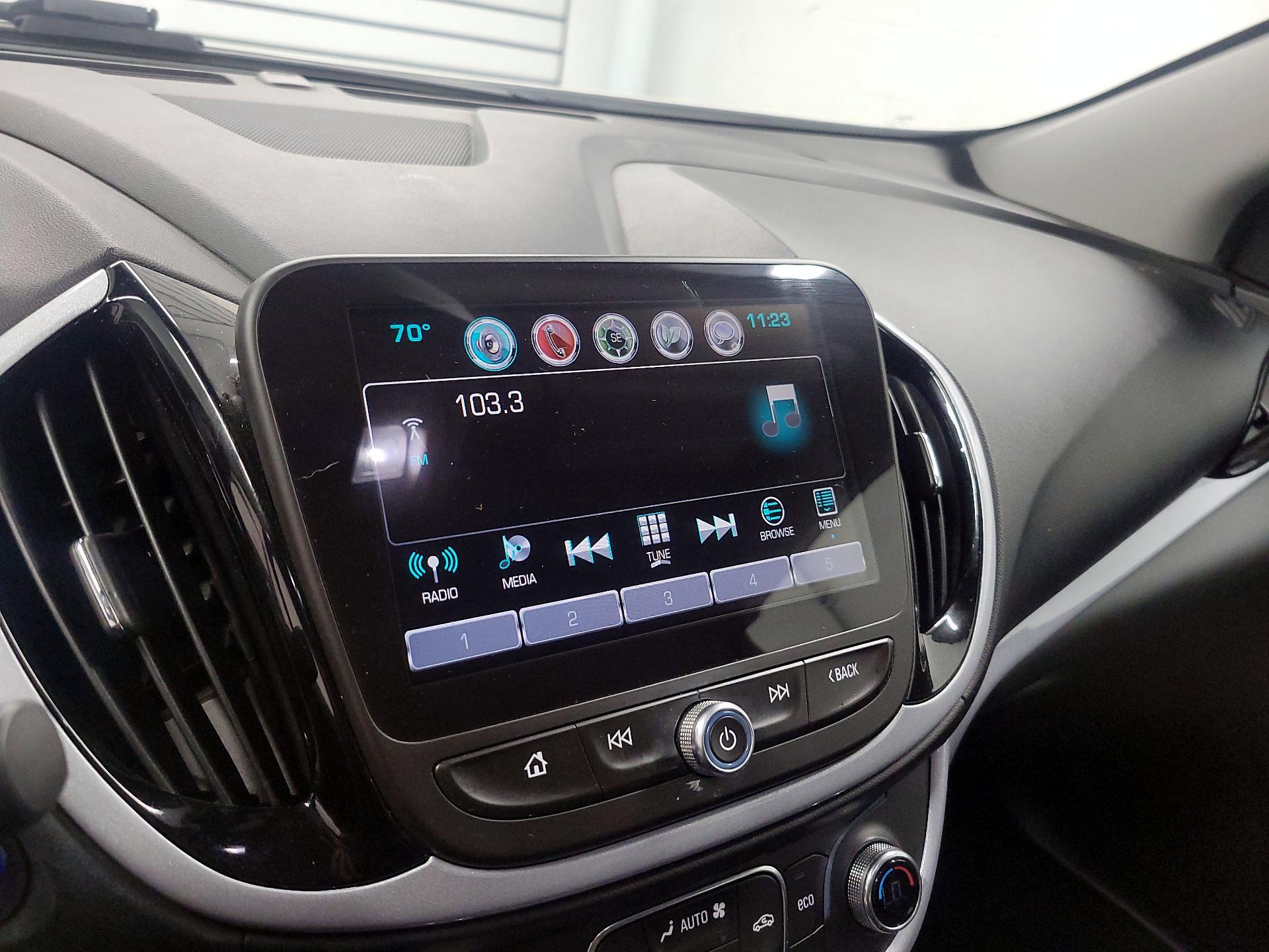 Thumbnail: 2017 Chevrolet Volt - 16