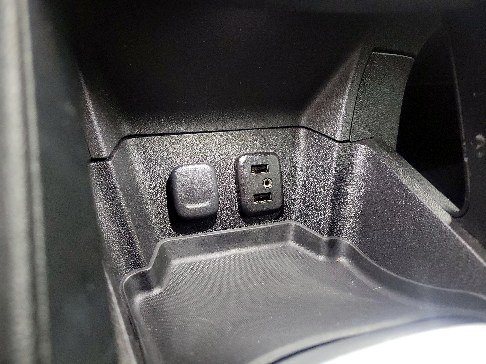 Thumbnail: 2017 Chevrolet Volt - 19