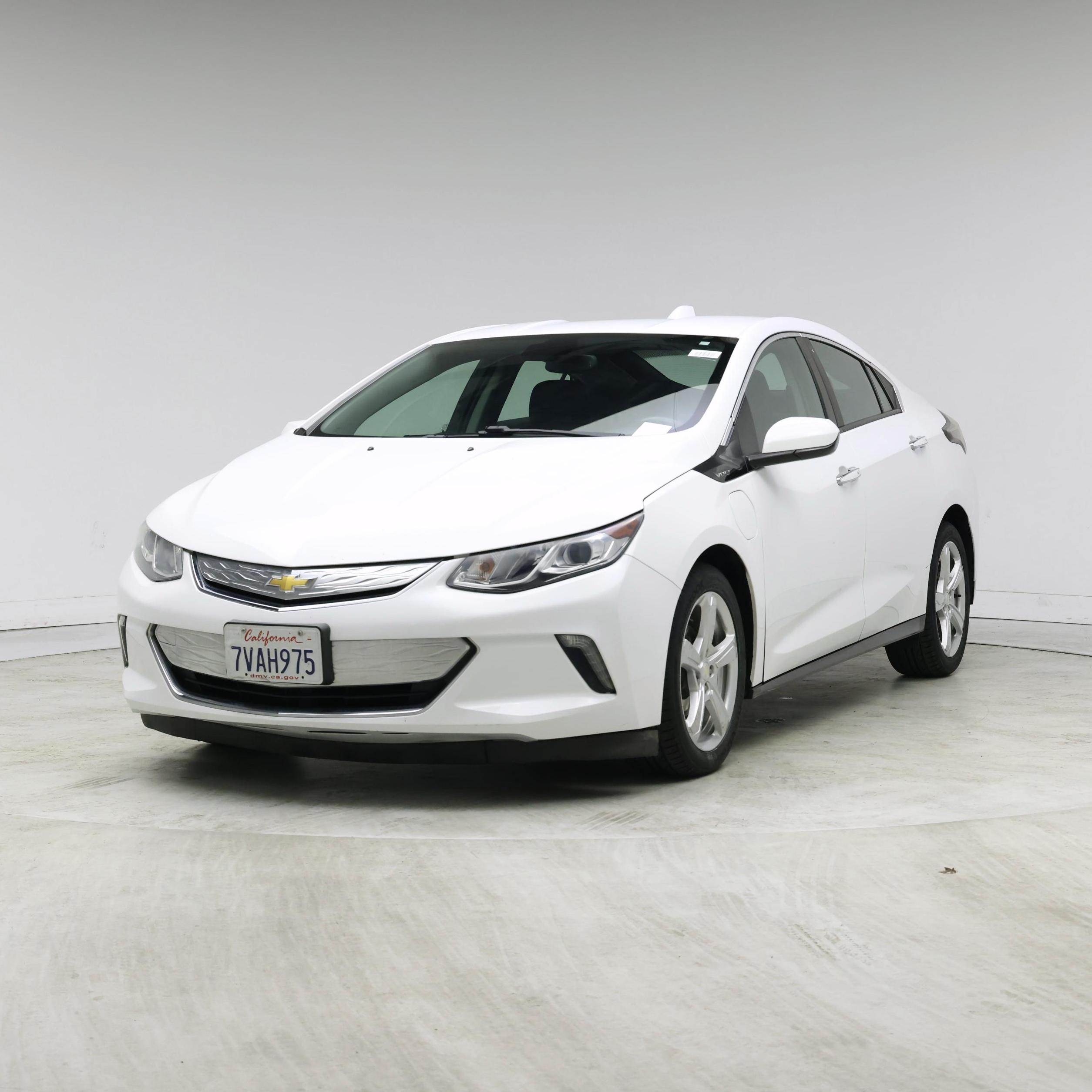 Thumbnail: 2017 Chevrolet Volt - 4